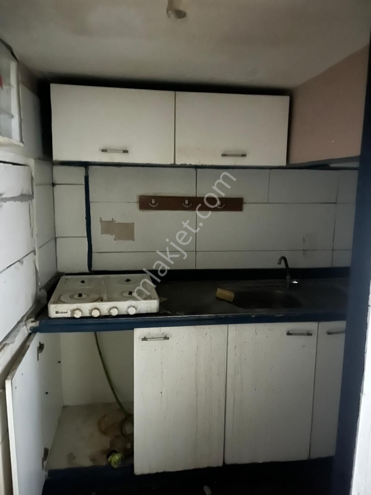 Ataşehir Yenisahra Mahallesi Ana Cadde Üstü Düz Giriş 150m2 Tavan Yüksekliği 4.5m2 Kiralık Dükkan - Görsel 16