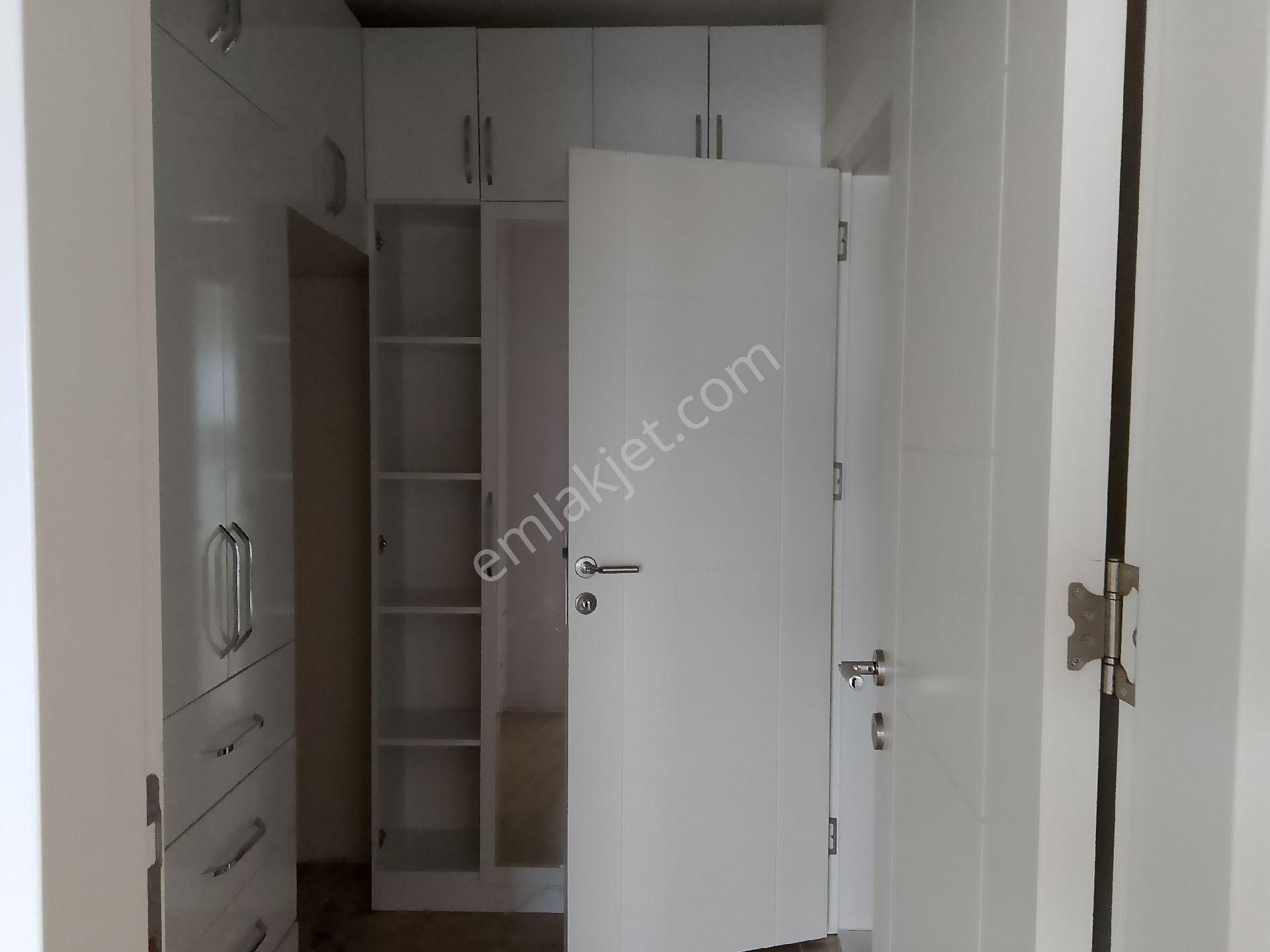 Bursa Nilüfer Beşevler Konak Cad.4+1arakat Siteiçi Metroya Yakın Yeni Kiralık Daire - Görsel 3