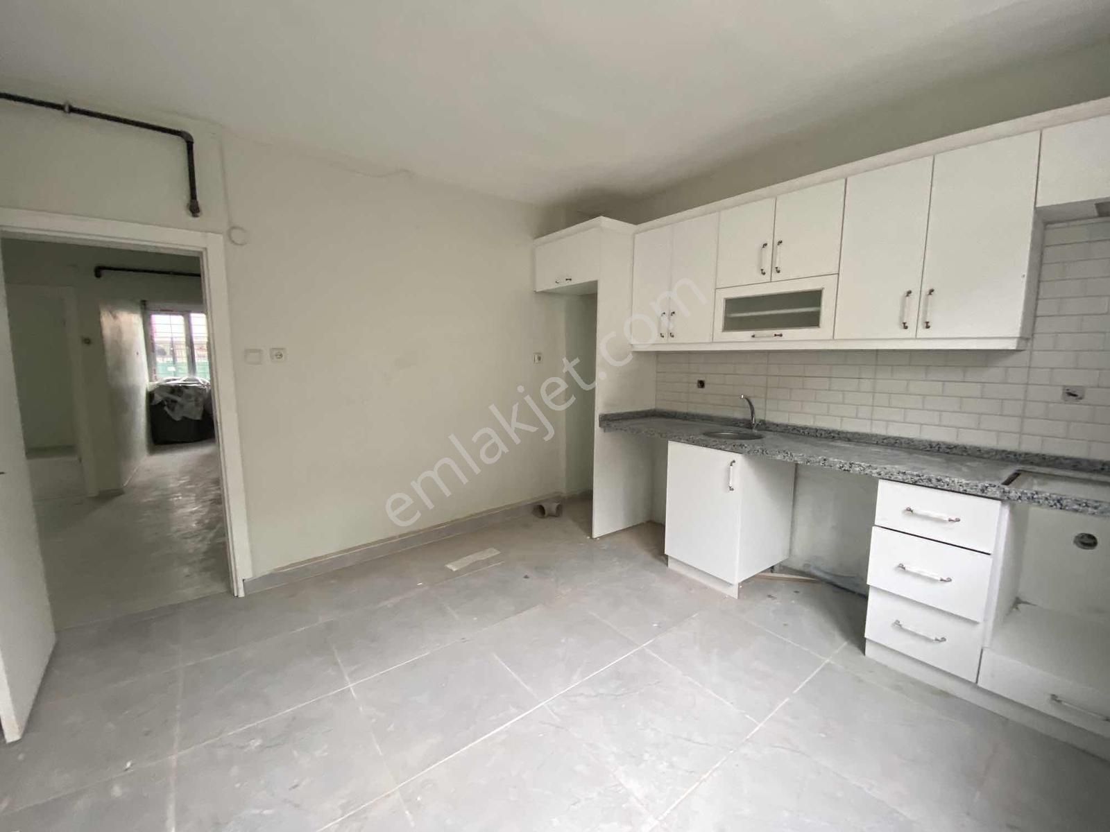 Bolluca Emlak`tan Kiralık 2+1 Giriş Daire 90m2 Bekara Uygundur - Görsel 9