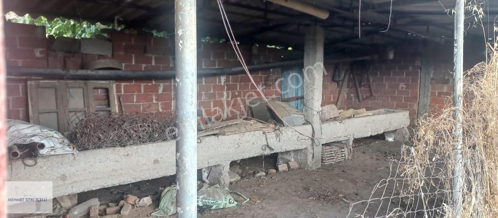 Güneş Gayrimenkul'den 10.300 M² Çatal Mevkiinde Evi Damı Mevcut - Görsel 14