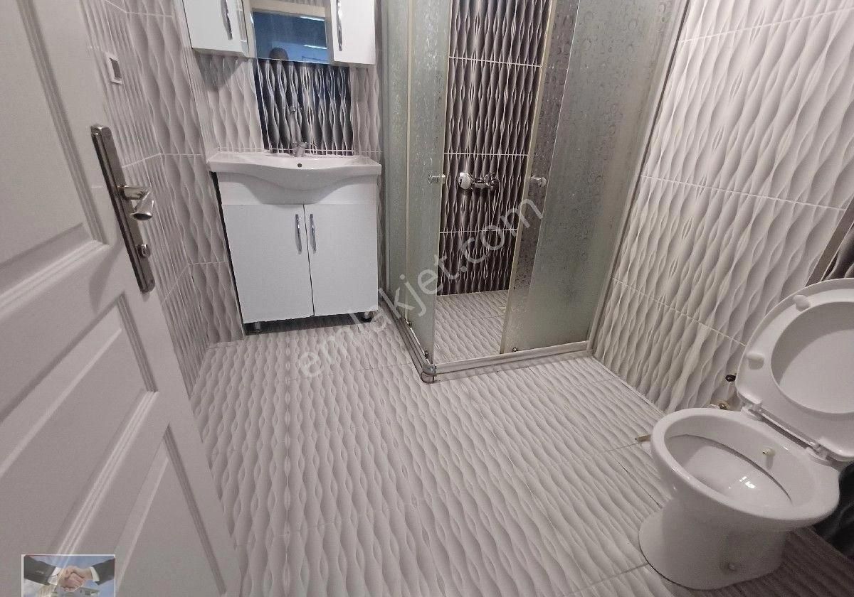Kalekışladan Cadde Yakını Asansörlü Yalıtımlı Kiralık 3+1daire - Görsel 5