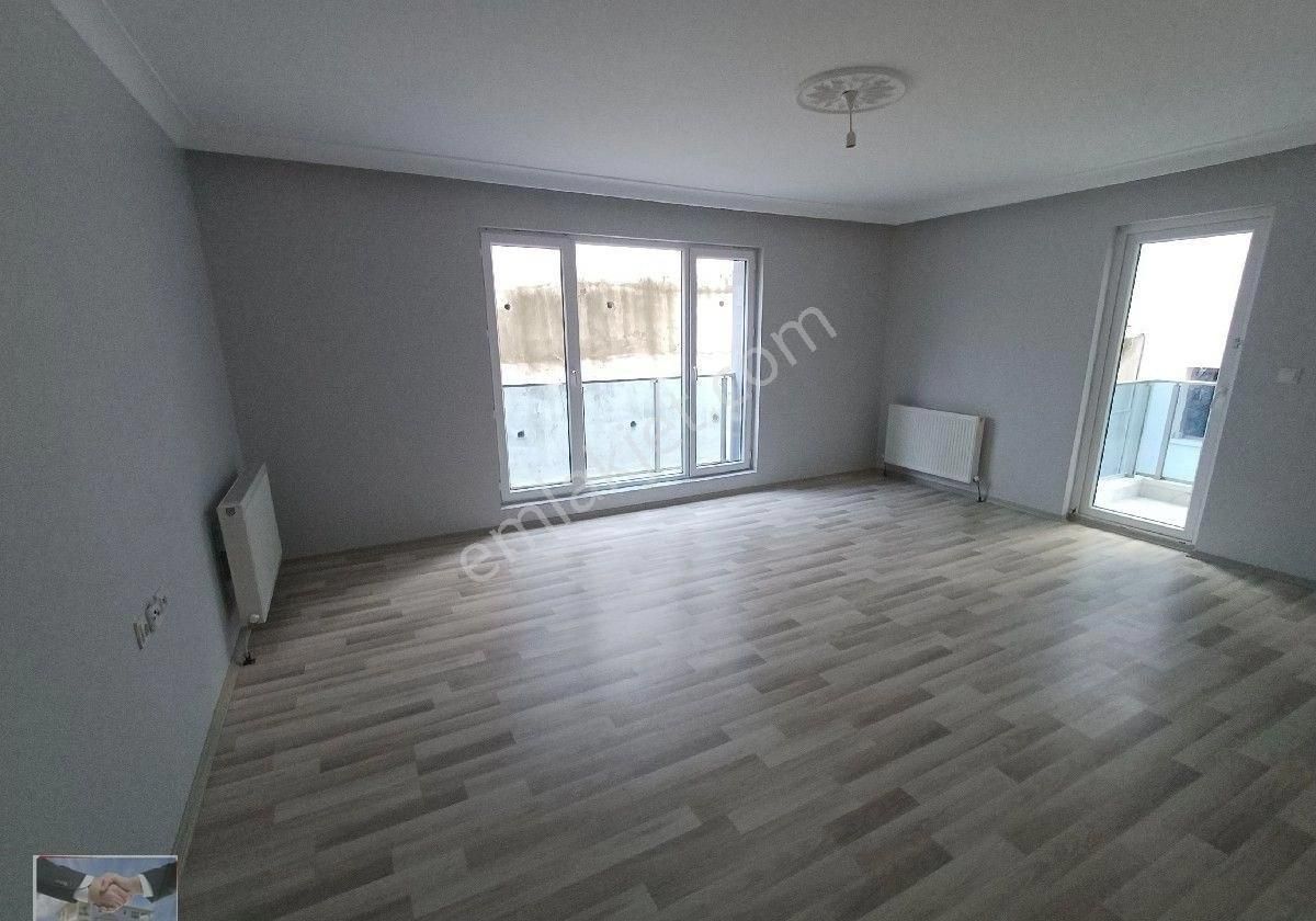 Kalekışladan Cadde Yakını Asansörlü Yalıtımlı Kiralık 3+1daire - Görsel 21