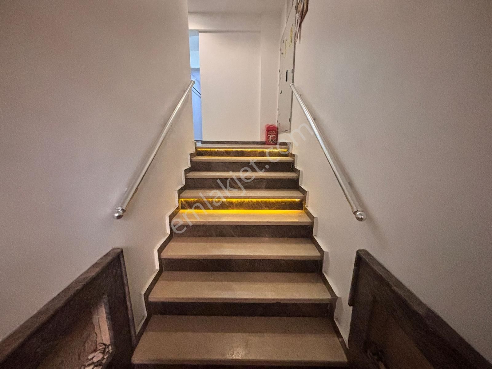 Şemikler Ahmet Priştina Kültür Merkezi Yakını 2+1 - Görsel 6