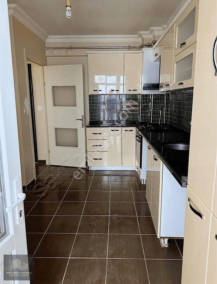 Ertaş Cad.yakını 3+1 - Görsel 8