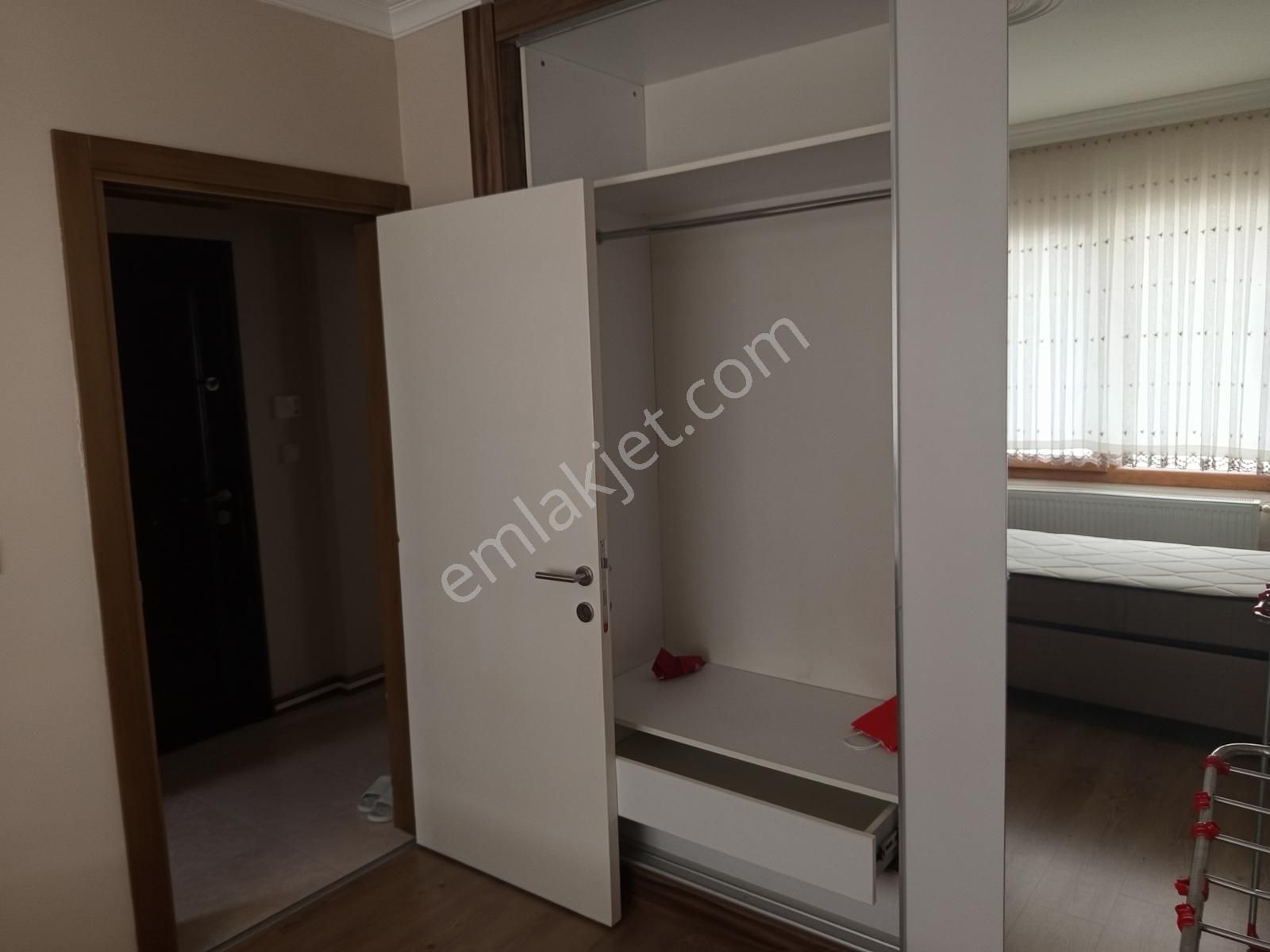 Orion Alt Kısmı Kapalı Salı Pazarı Yakını Kiralık 1+1 Beyaz Eşya - Görsel 13