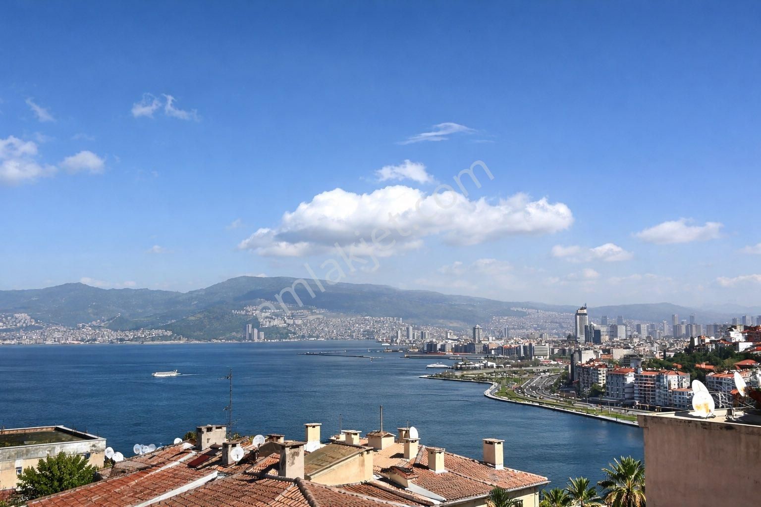 Msg Gayrımenkul'den Deniz Manzaralı Çift Cephe 2+1 Fırsat Satılık Daire