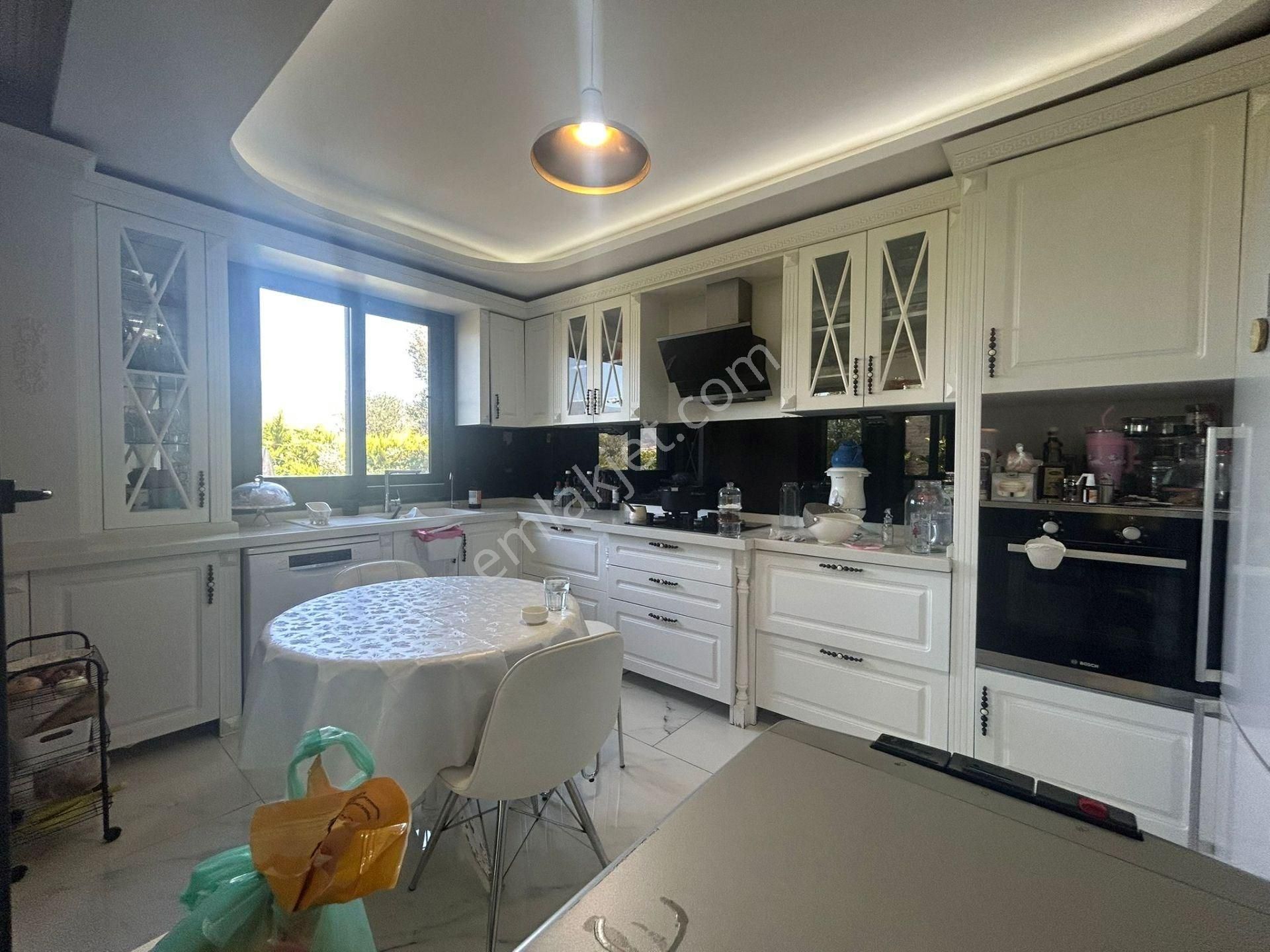 Yükselden Hamidiyede Havuzlu Sitede Bağımsız Bahçeli 5+1 Villa ▓ - Görsel 13