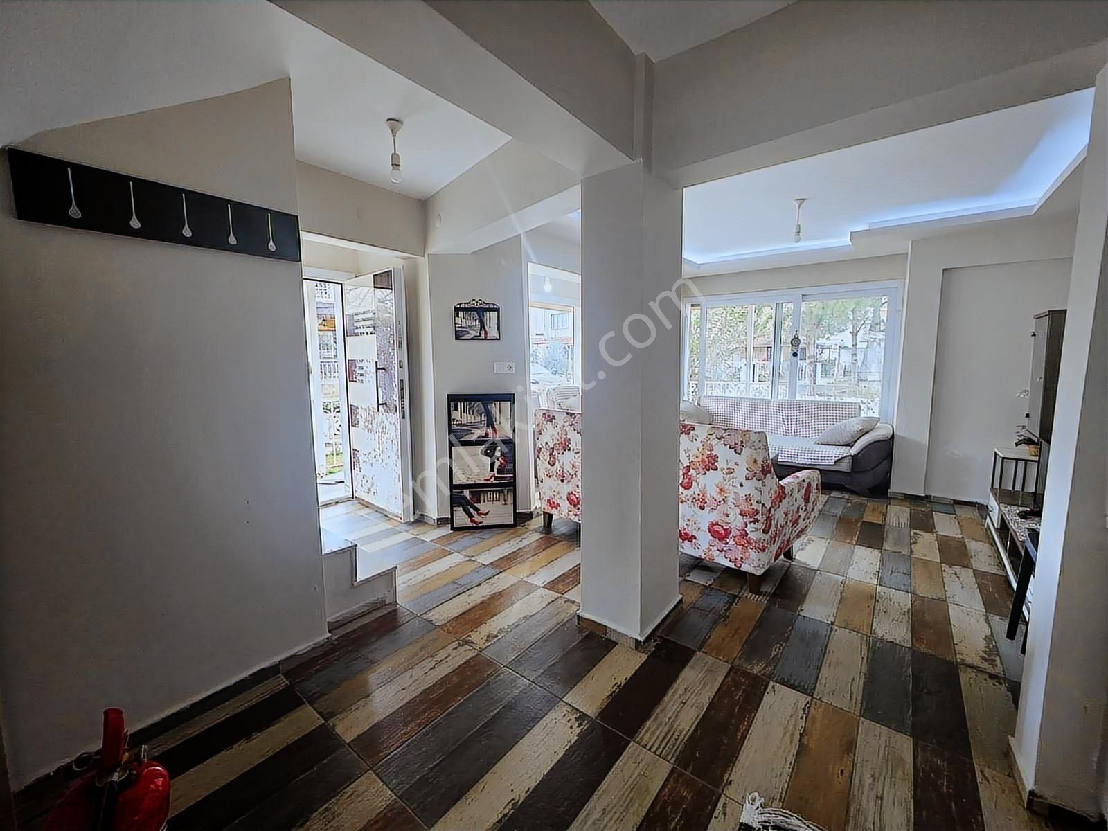 Plaja Yürüme Mesafesinde Villa - Görsel 11