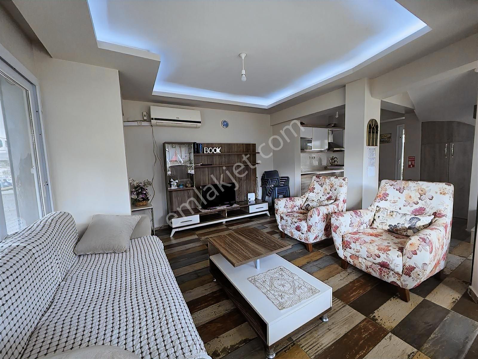 Plaja Yürüme Mesafesinde Villa - Görsel 12