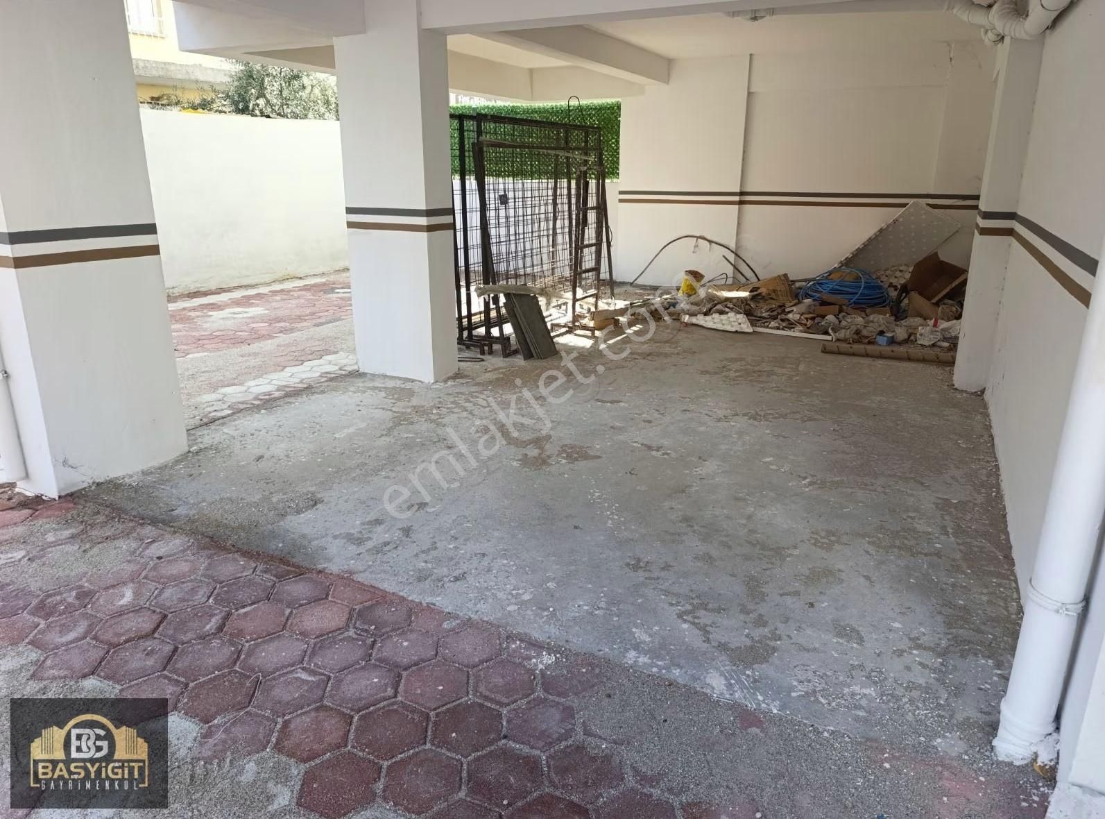 İnönü Mh. Adliye Yakını 2+1,90m2. Arakat Satılık Daire - Görsel 2