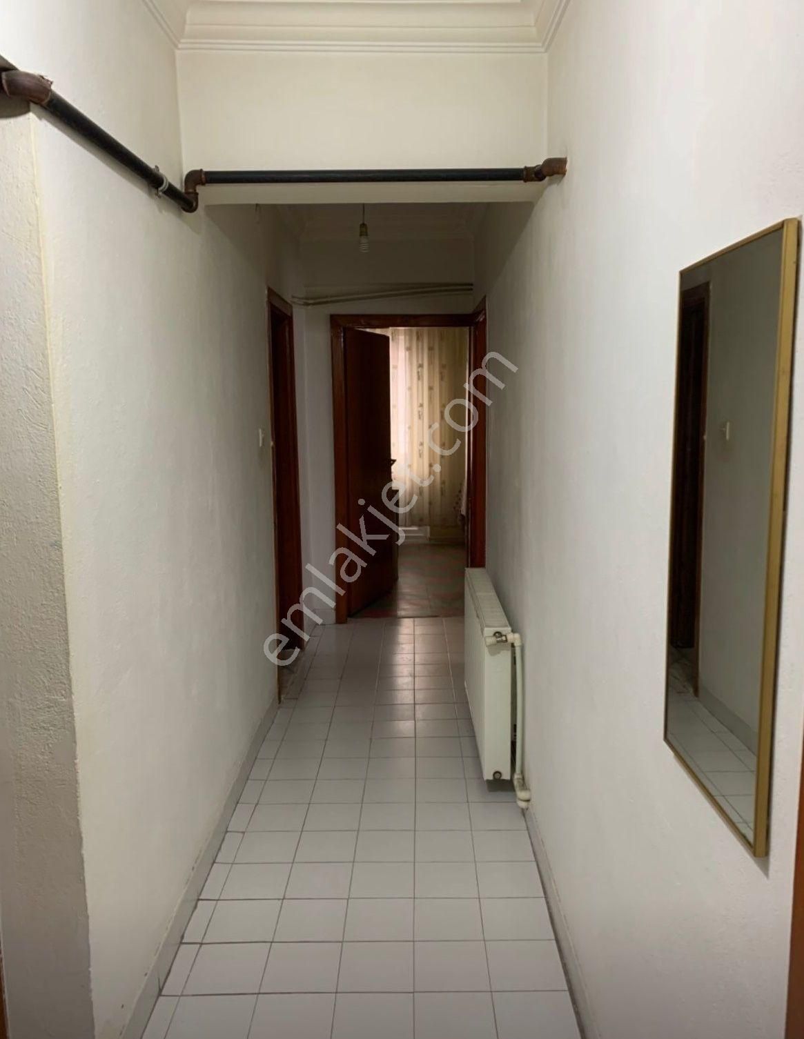 Cihandan Merkezi Konumda Özlem Ve Estergon Caddesi Paralel - Görsel 4