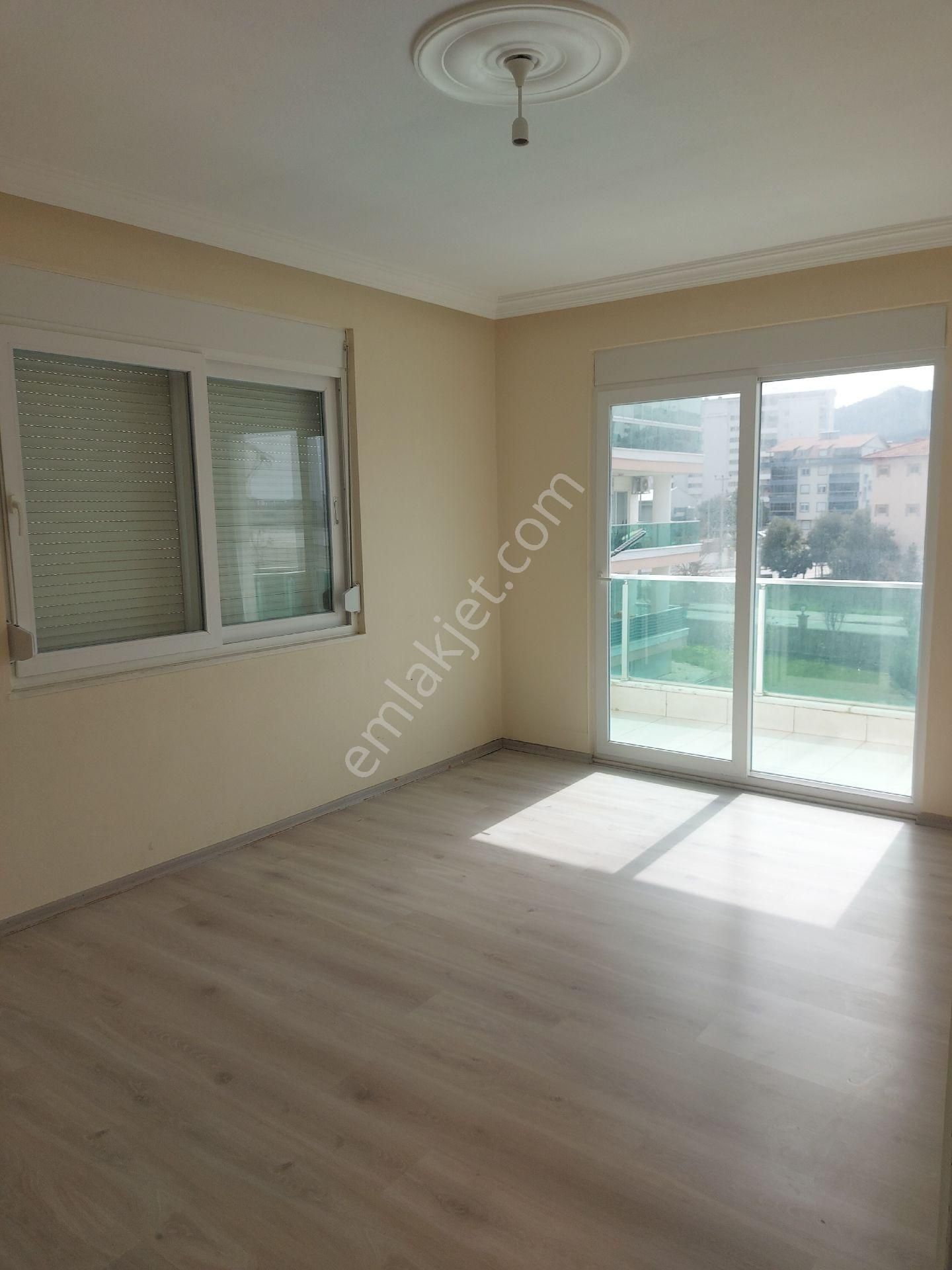 Gazpaşa Kiralık 3+1 Ayrı Mutfak. Pazacı Mahallesınde Mer - Görsel 4