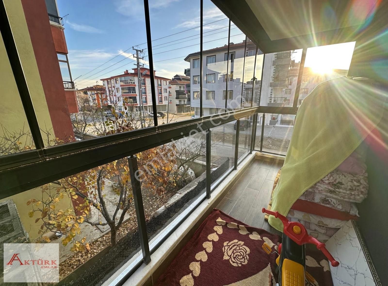 //aktürk Emlak\\ İskanlı Güney Cephe Ara Kat Masrafsız Daire*** - Görsel 22