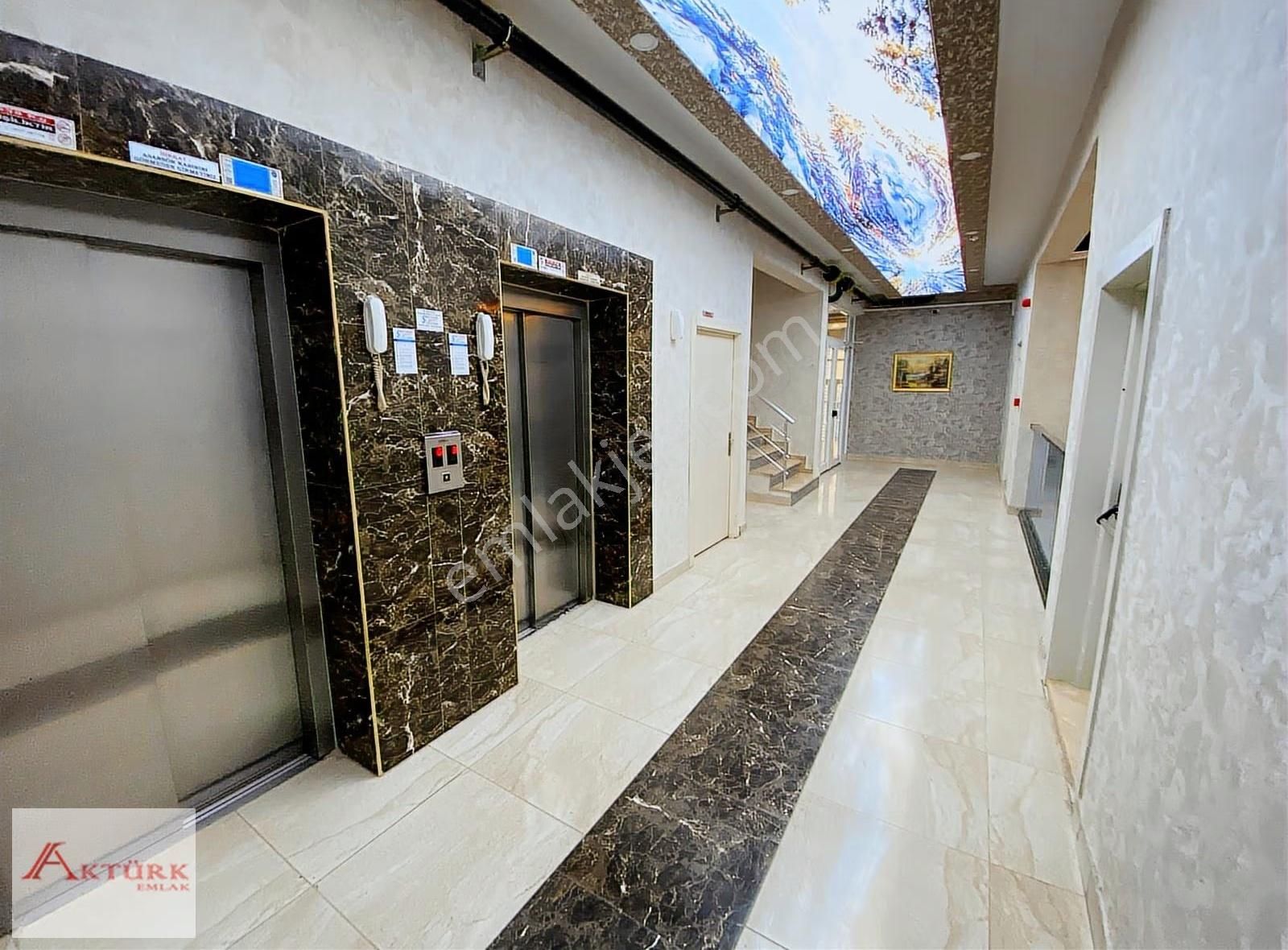 Sitede Kredi Sorunsuz Teras Balkonlu Masrafsz Lüks İskanlı Daire - Görsel 6