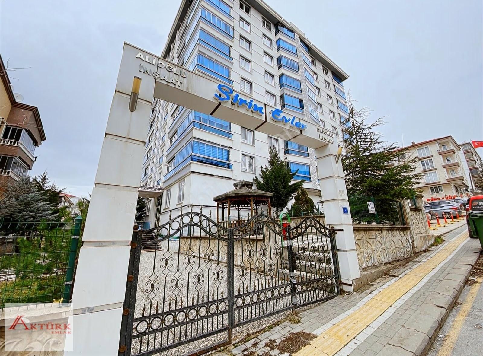 Sitede Kredi Sorunsuz Teras Balkonlu Masrafsz Lüks İskanlı Daire - Görsel 5