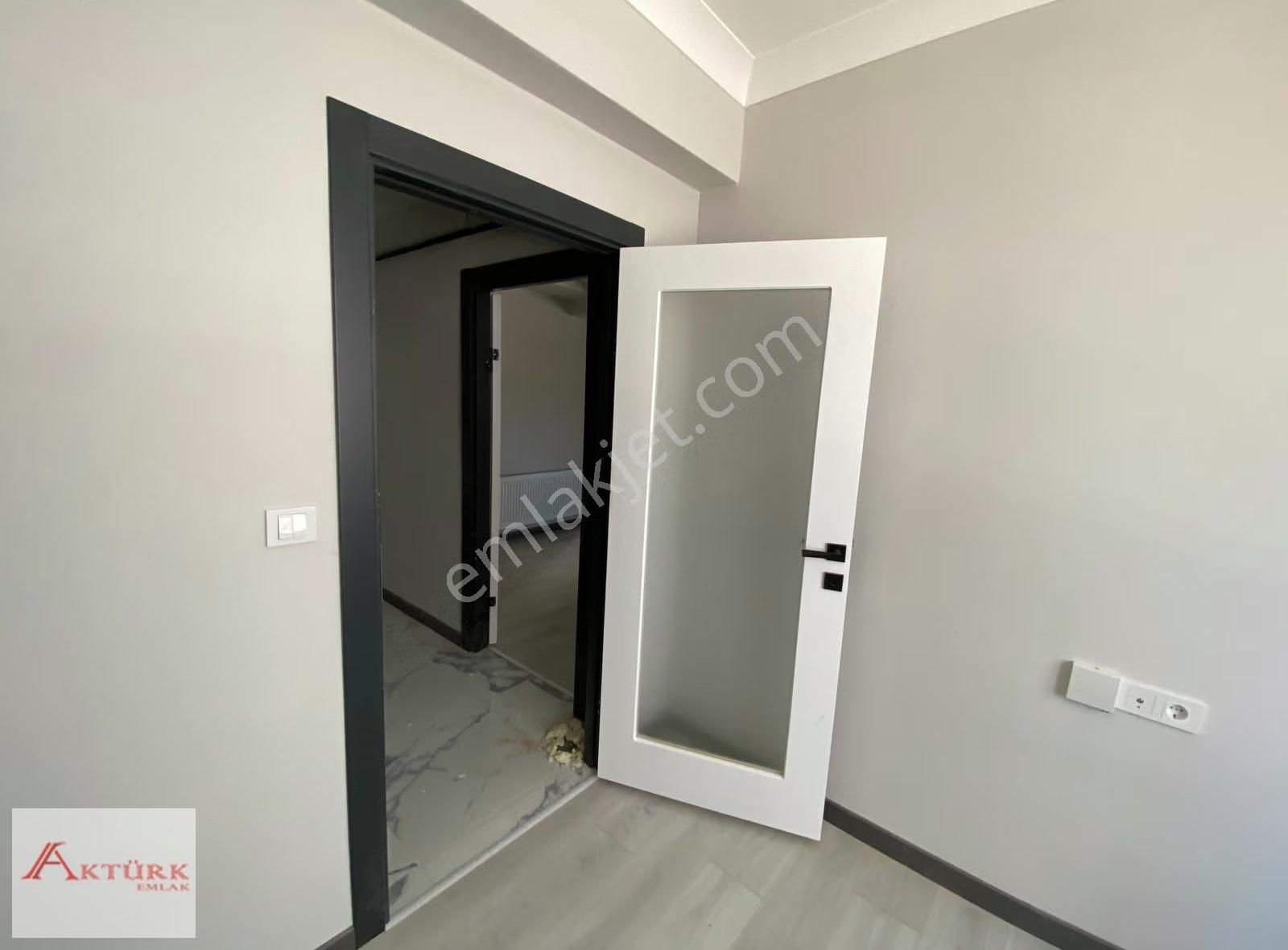 //aktürk Emlak\\çarşı Merkezi Konum En Uygun İskanlı Sıfır Daire - Görsel 2