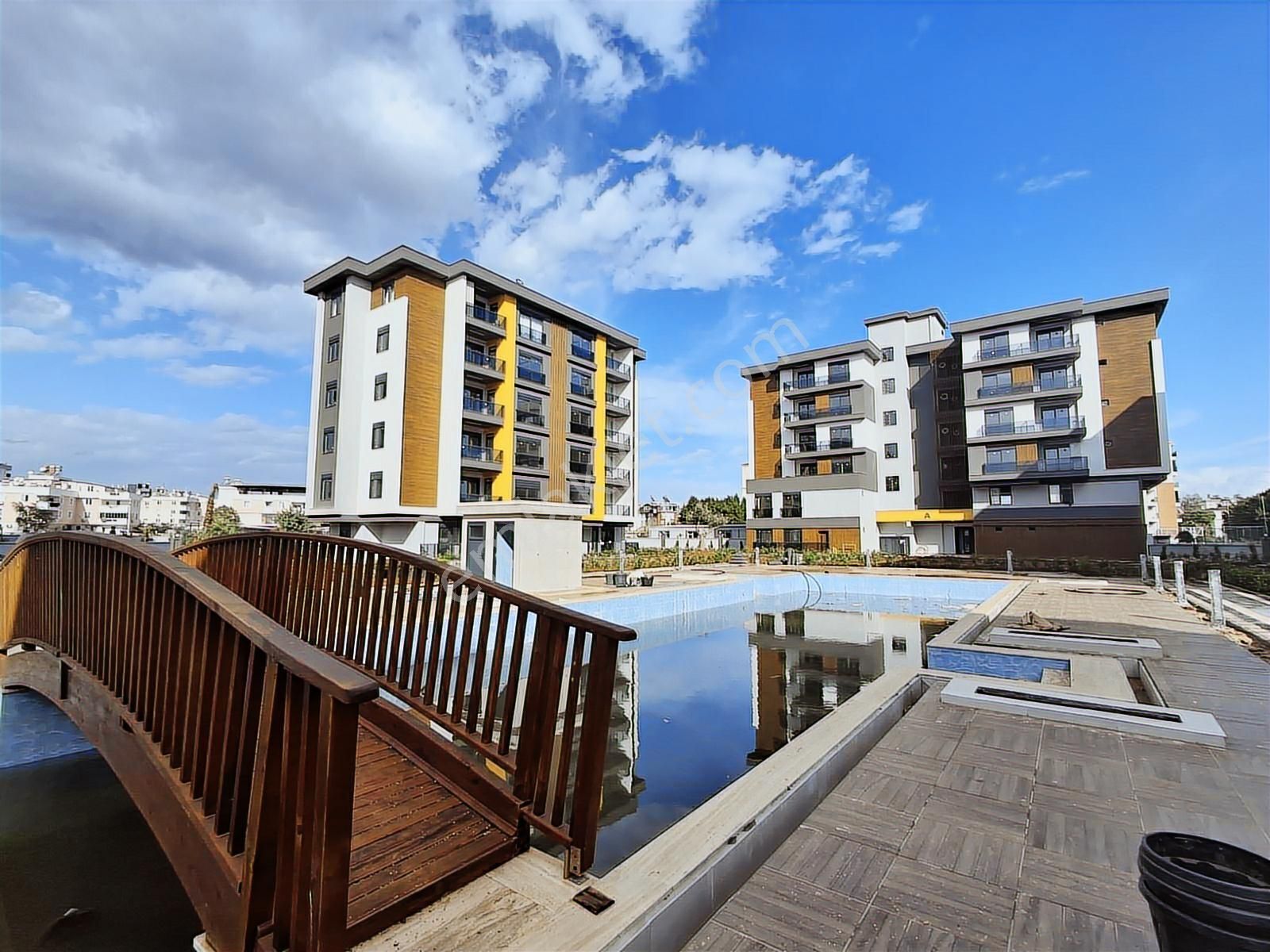 Kiralık Lüks Daire 1+1 Kepez Devlet Hastanesi Yakını