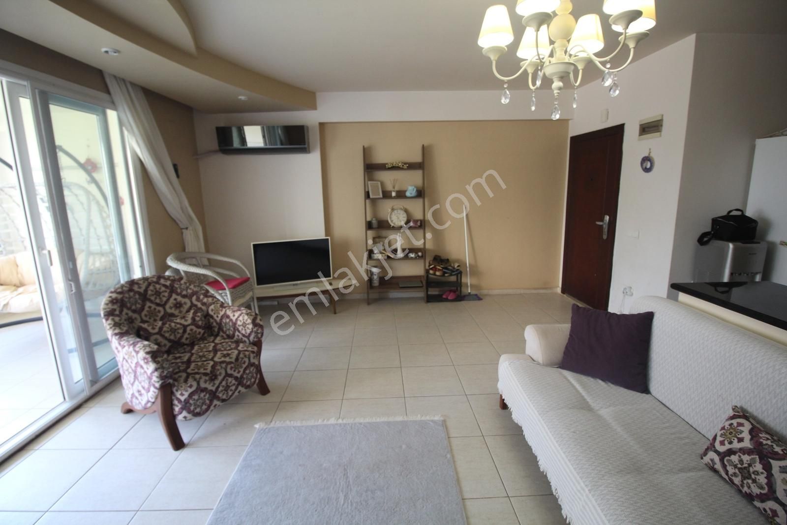 İdol'den Liparis 5'de Havuz-deniz Manzaralı Full Eşyalı 2+1 - Görsel 32