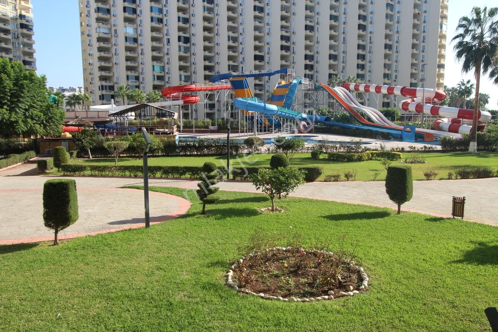 İdol'den Liparis 5'de Havuz-deniz Manzaralı Full Eşyalı 2+1 - Görsel 8