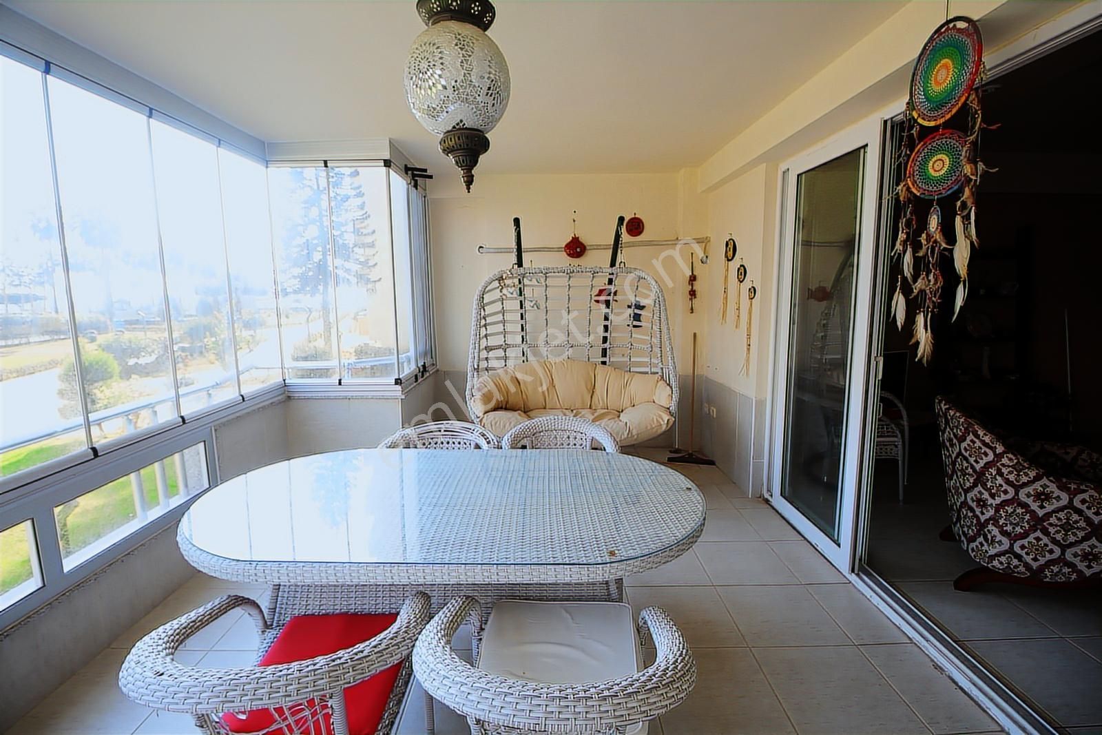 İdol'den Liparis 5'de Havuz-deniz Manzaralı Full Eşyalı 2+1 - Görsel 5