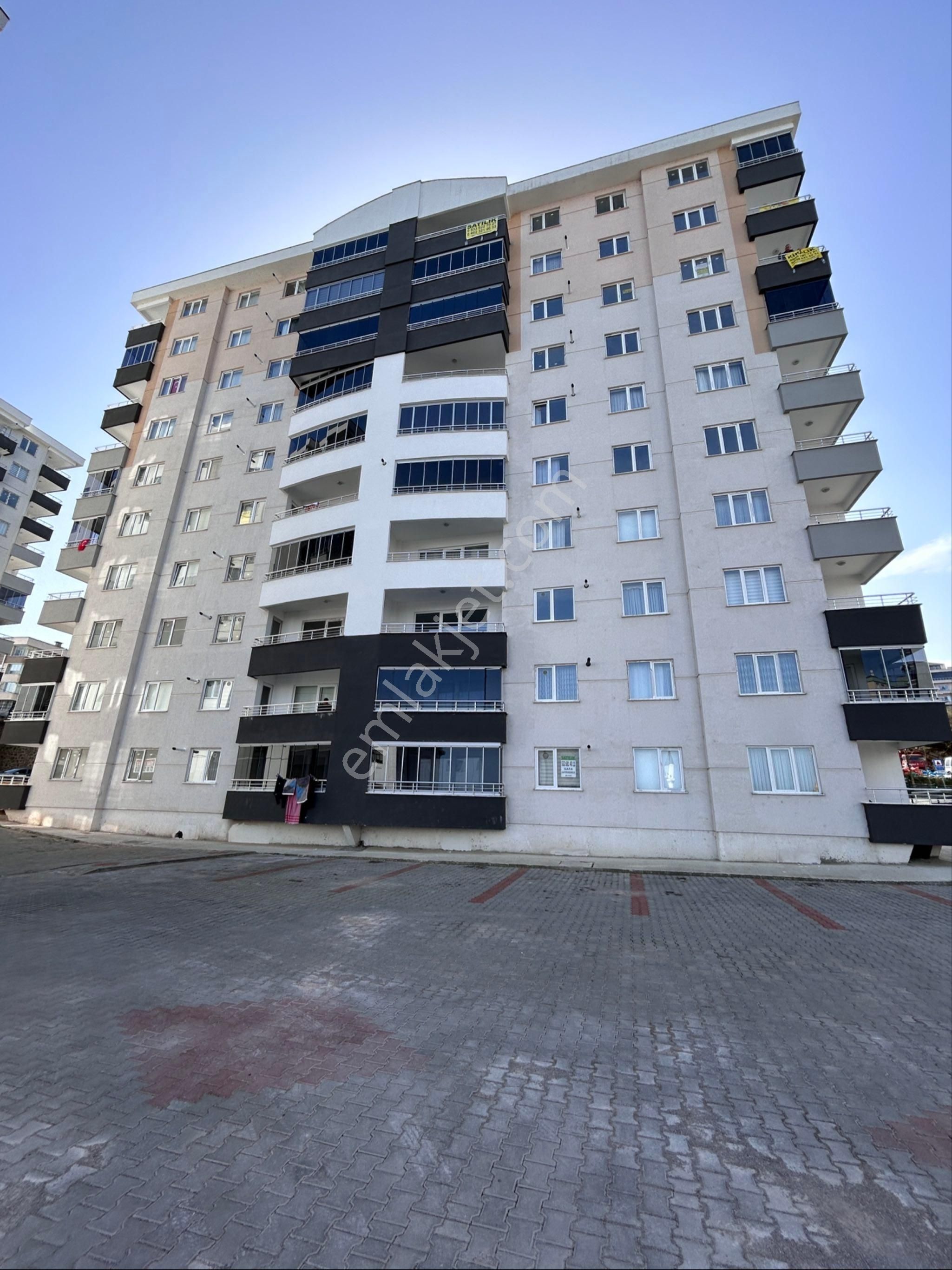 Trabzon Pelitli De Satılık 2+1 Daire