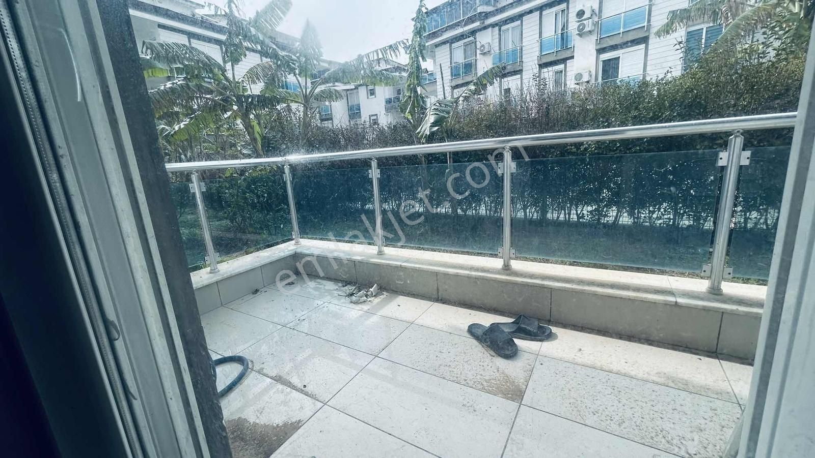 Güzelobada Güvenlikli Havuzlu Sitede Kiralık 1+1 Daire - Görsel 15