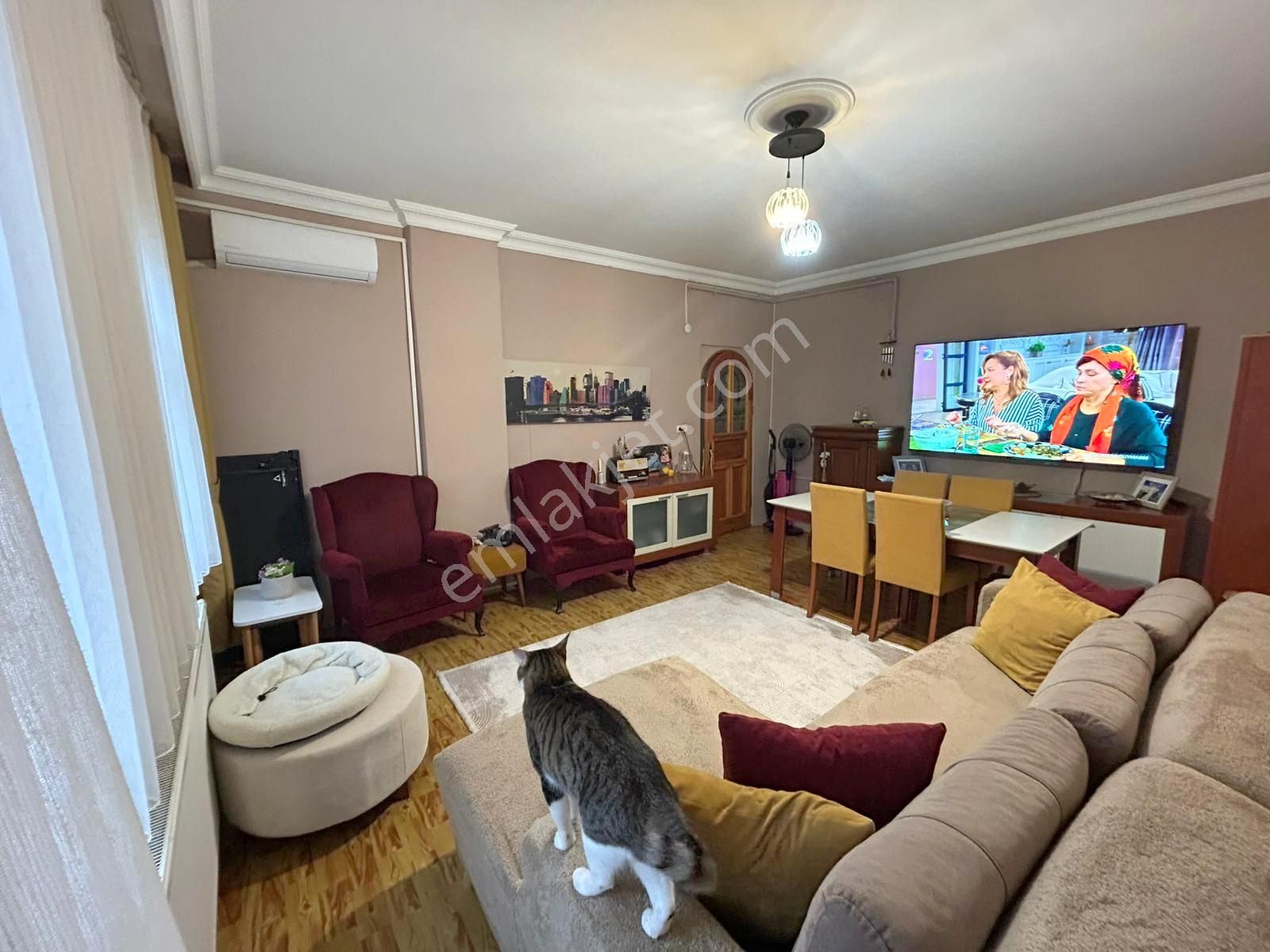 Beykoz R.bahçe Ana Cadde Yakın 95 M 2+1 Yüksek Giriş Daire - Görsel 4