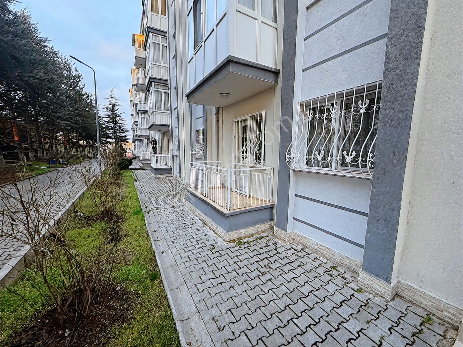 Rıza Acar'dan Batı Sitesi Mahallesi Altındağ Sit. Y. Giriş 3+1 - Görsel 28