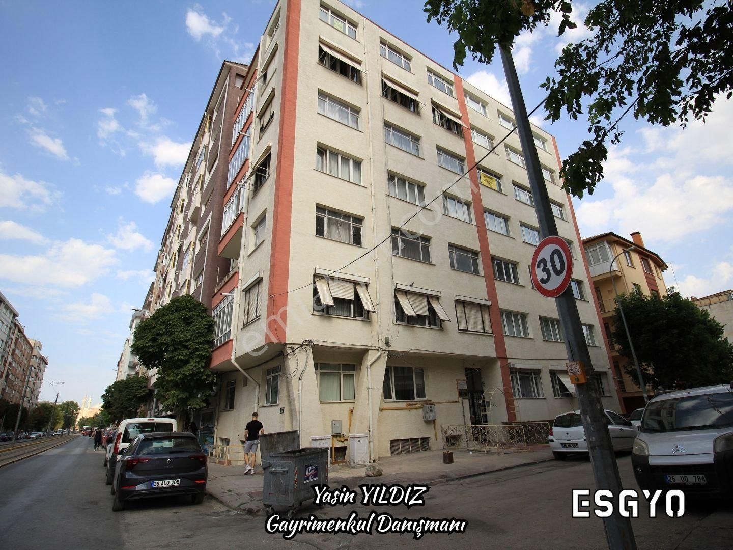 Esgyo'dan Vişnelik'te Öğretmenler Cd. Üzeri Geniş 2+1 Kiralık - Görsel 27