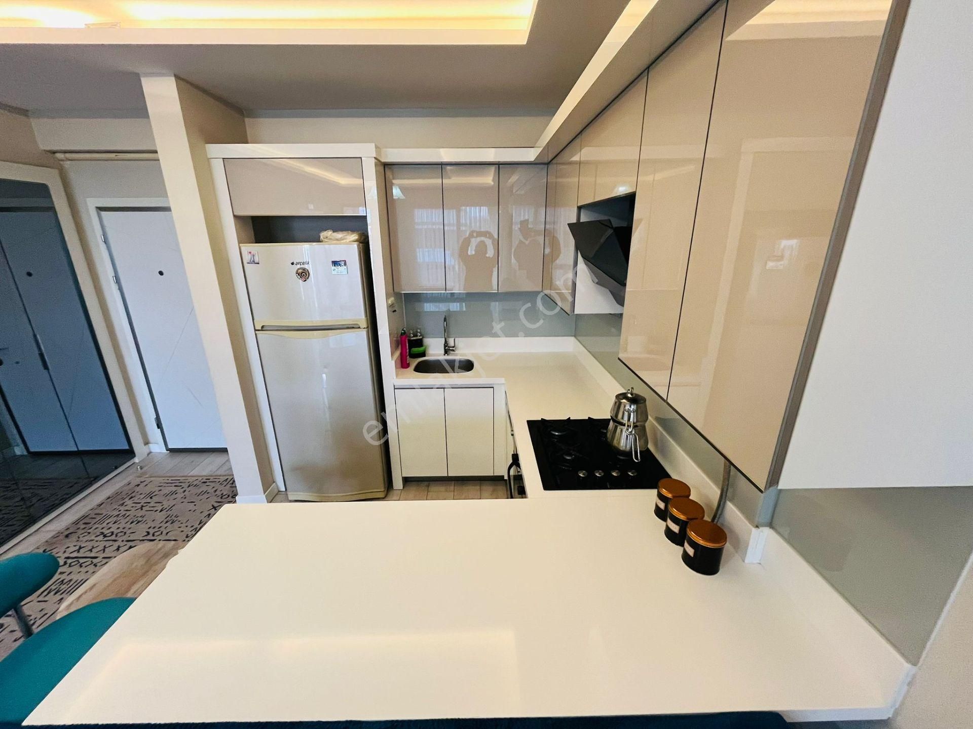 Yükselden "ön Cephe Ara Kat" Full Eşyalı Kombili Lüx 1+1 Daire - Görsel 18