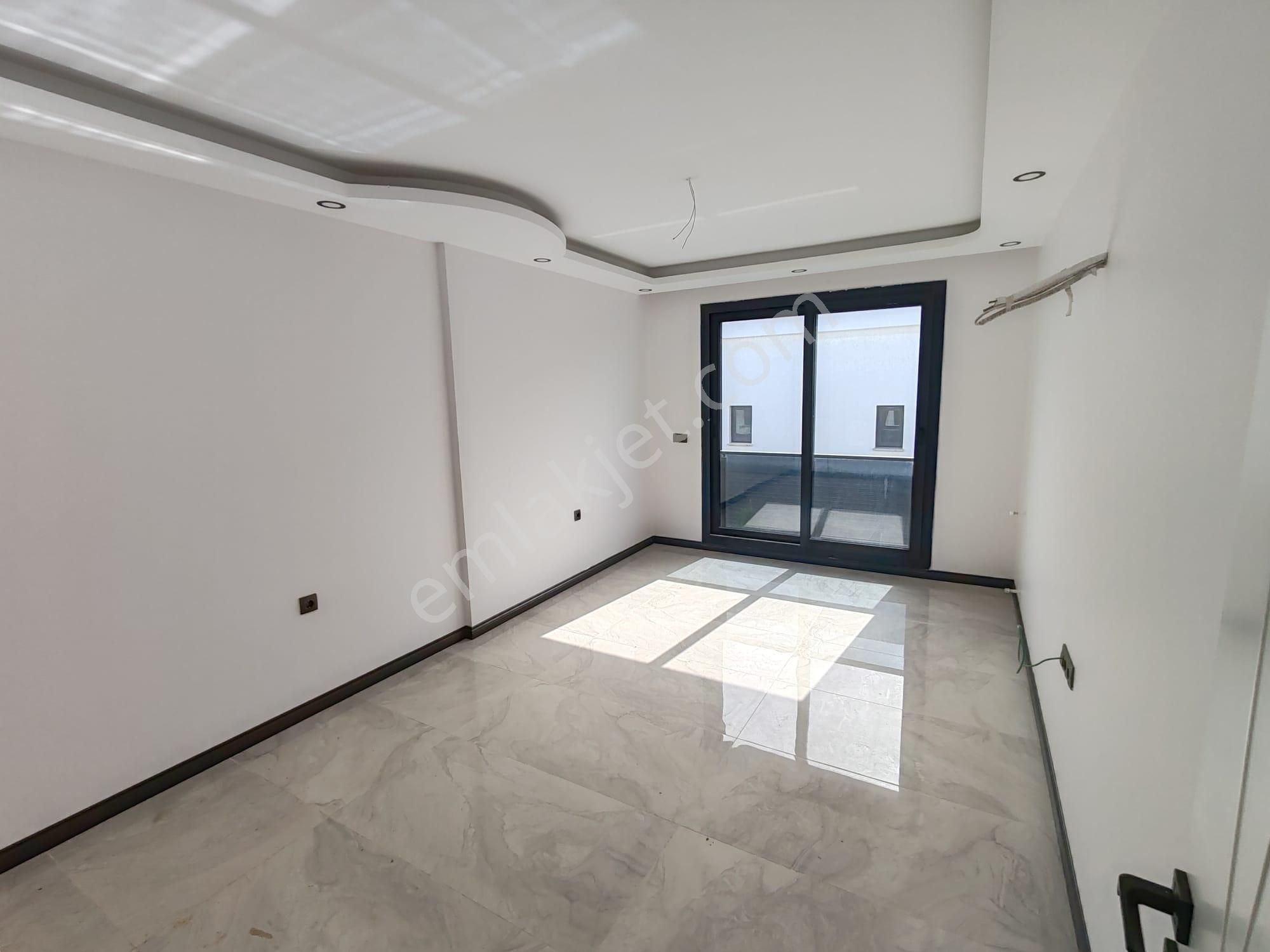 Yeşilkent Yolunda 3+1 Lüks Villa - Görsel 16