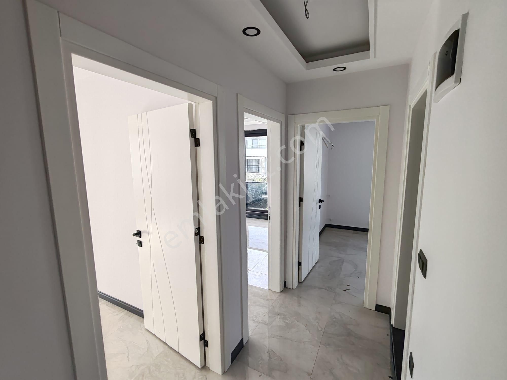 Yeşilkent Yolunda 3+1 Lüks Villa - Görsel 15