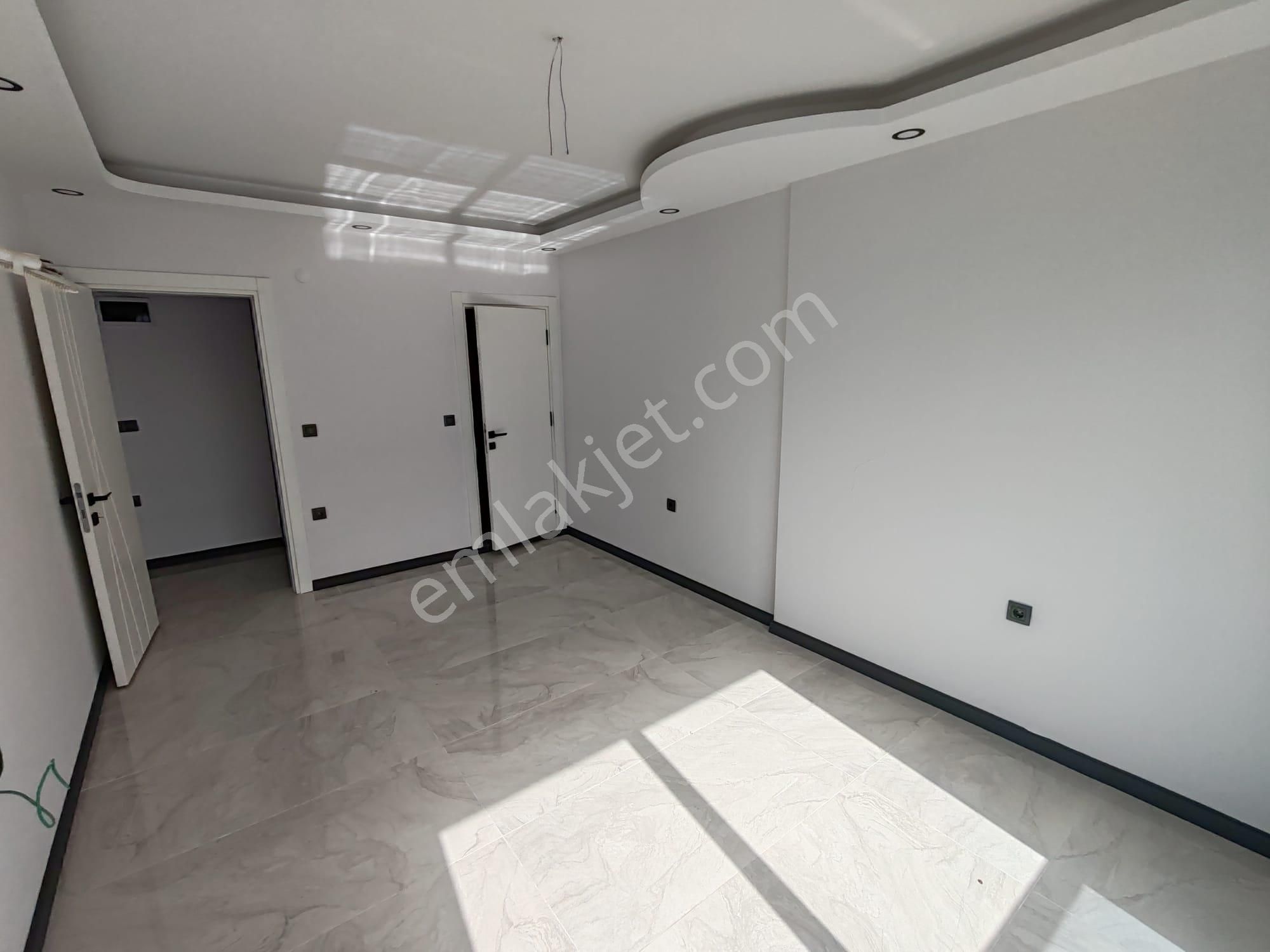 Yeşilkent Yolunda 3+1 Lüks Villa - Görsel 20