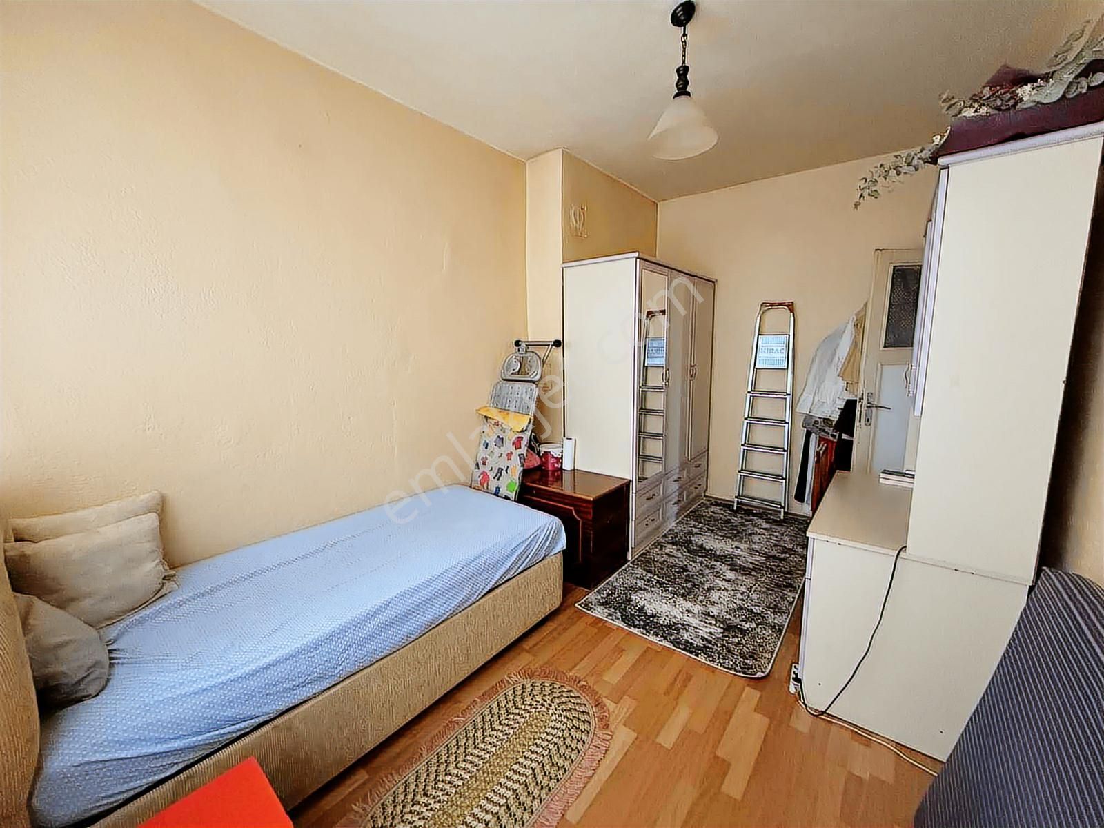 Ferhuniye Mah. Sultanşah Caddesinde Yenilenmiş 3+1 Geniş Daire - Görsel 5