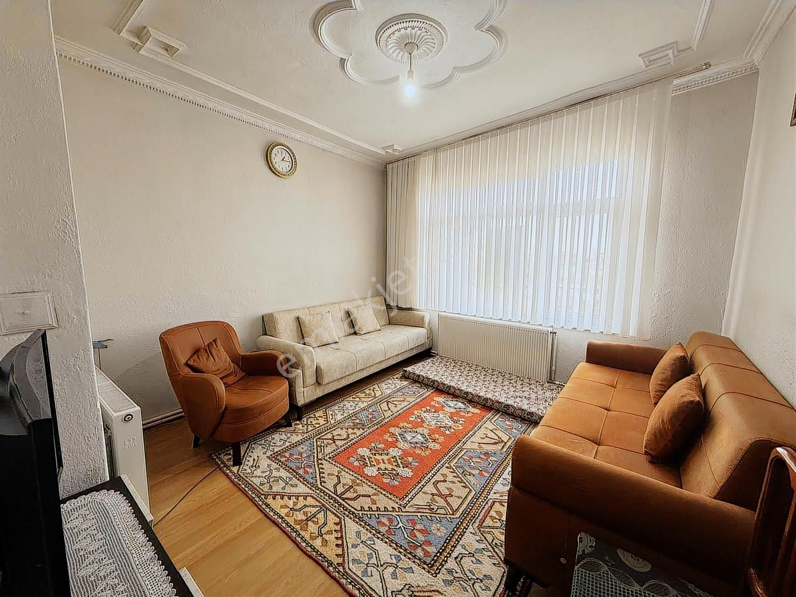 Ferhuniye Mah. Sultanşah Caddesinde Yenilenmiş 3+1 Geniş Daire - Görsel 4