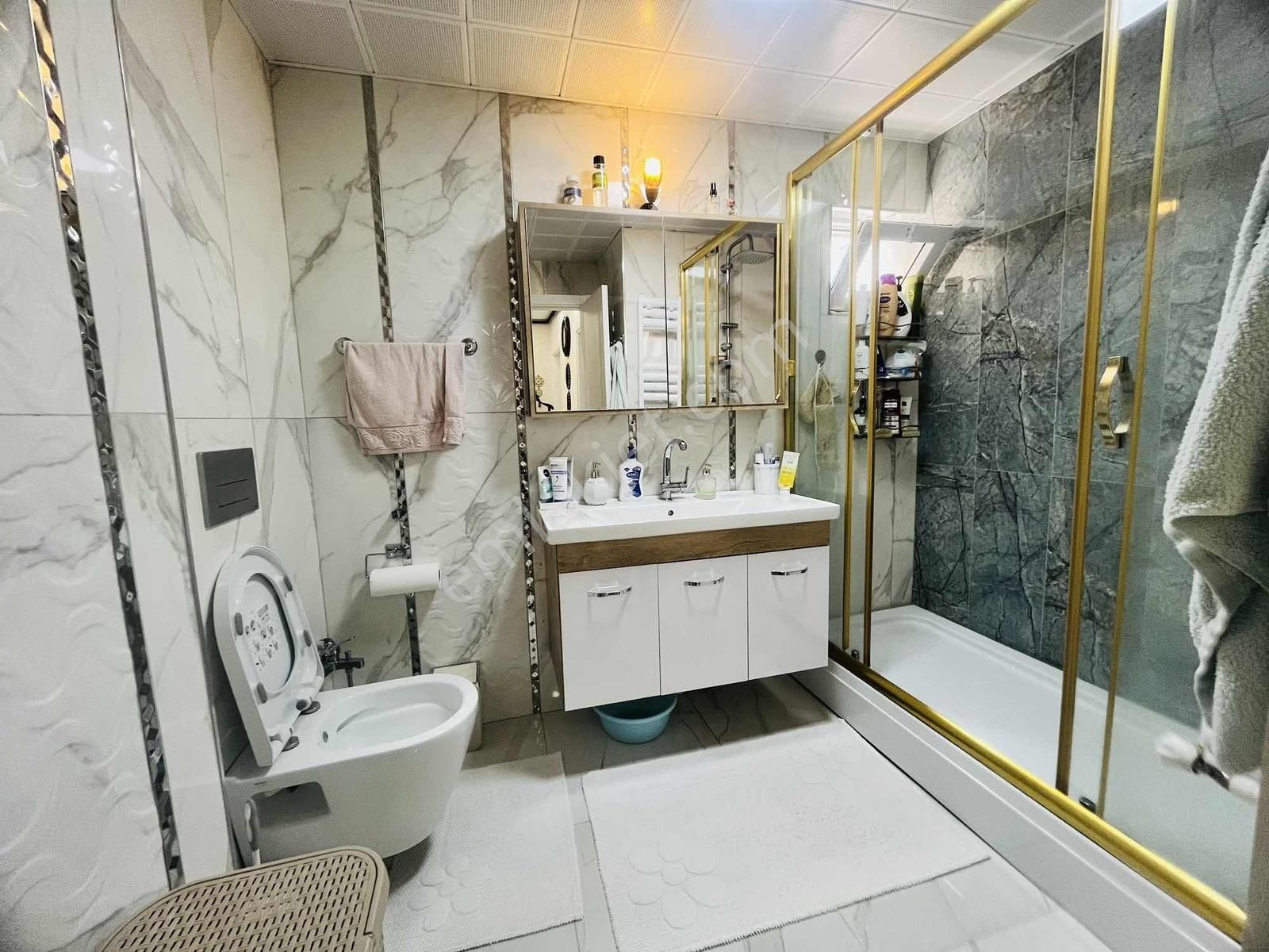 Altınkumda 1+1 90 M² Geniş Ve Şık Daire Komple Yapılı Fırsat - Görsel 13