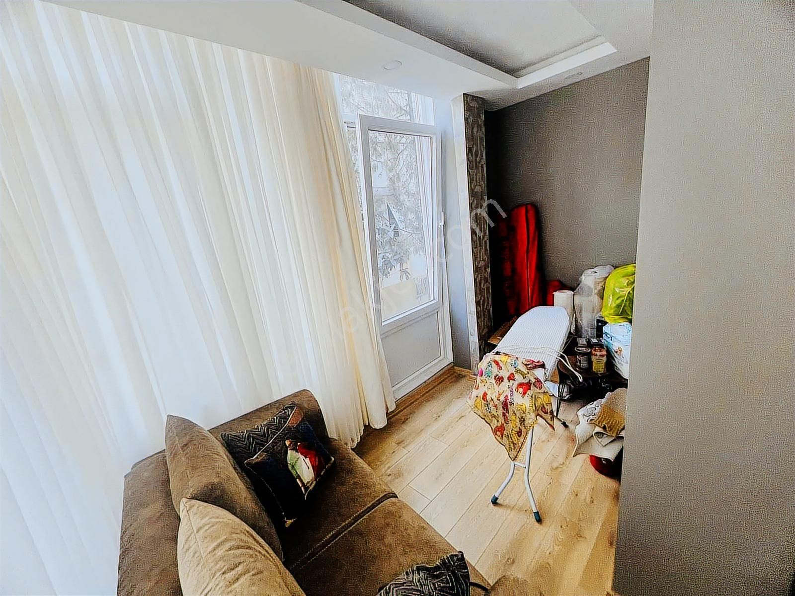Altınkumda 1+1 90 M² Geniş Ve Şık Daire Komple Yapılı Fırsat - Görsel 7