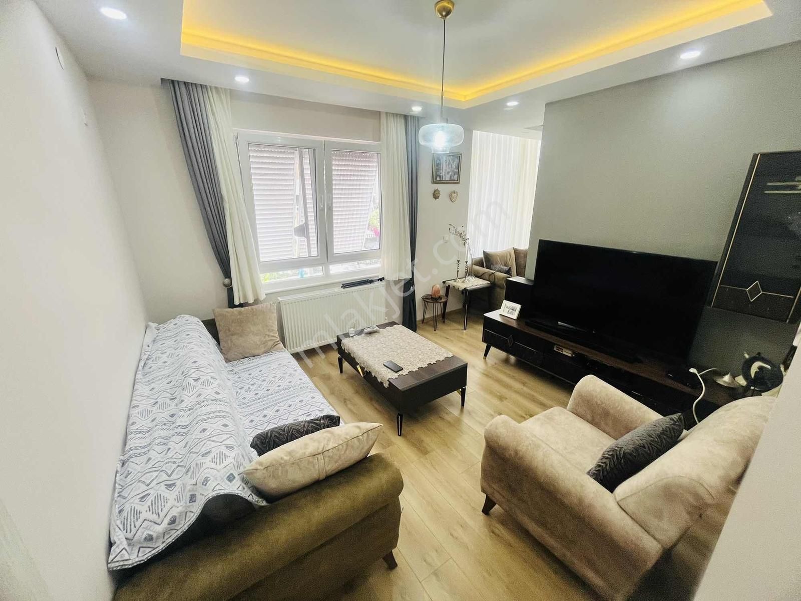 Altınkumda 1+1 90 M² Geniş Ve Şık Daire Komple Yapılı Fırsat - Görsel 25
