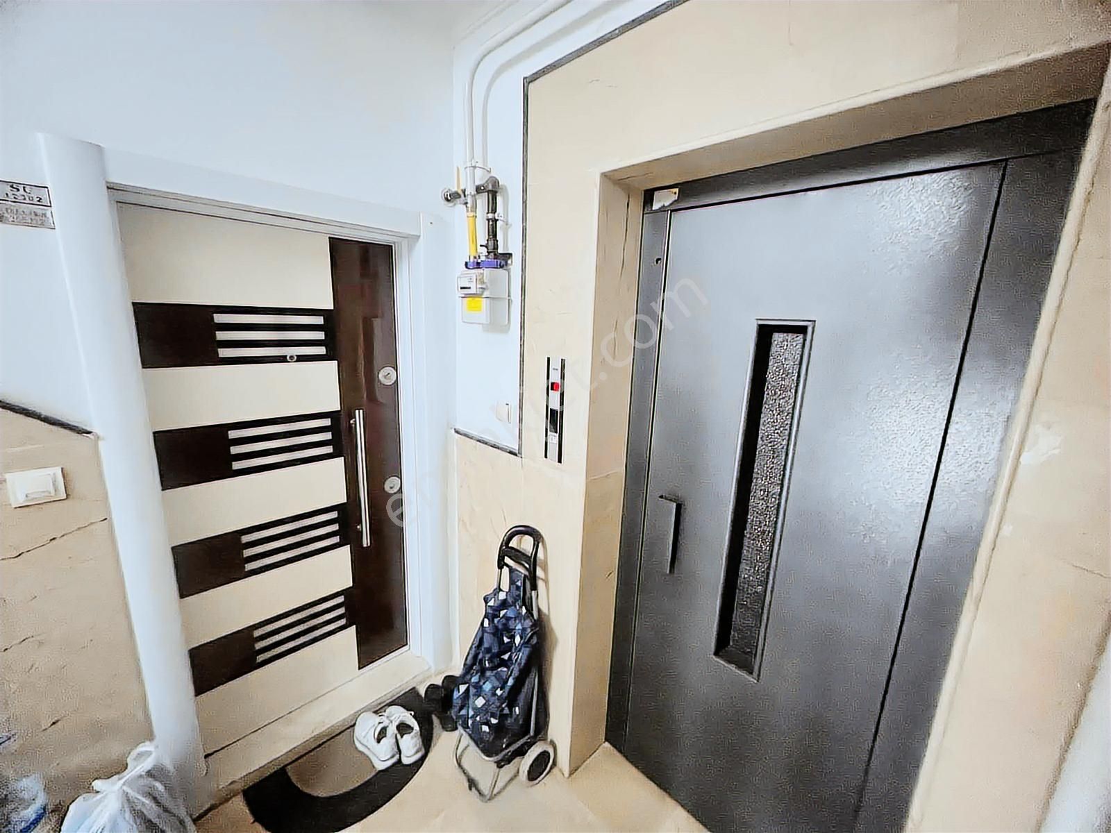 Altınkumda 1+1 90 M² Geniş Ve Şık Daire Komple Yapılı Fırsat - Görsel 24