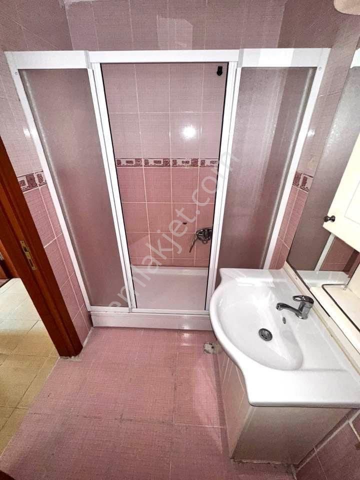 E.n.f Emlaktan Kiralık Daire İçerenköy Adem Sokak 2+1 3.kat - Görsel 6