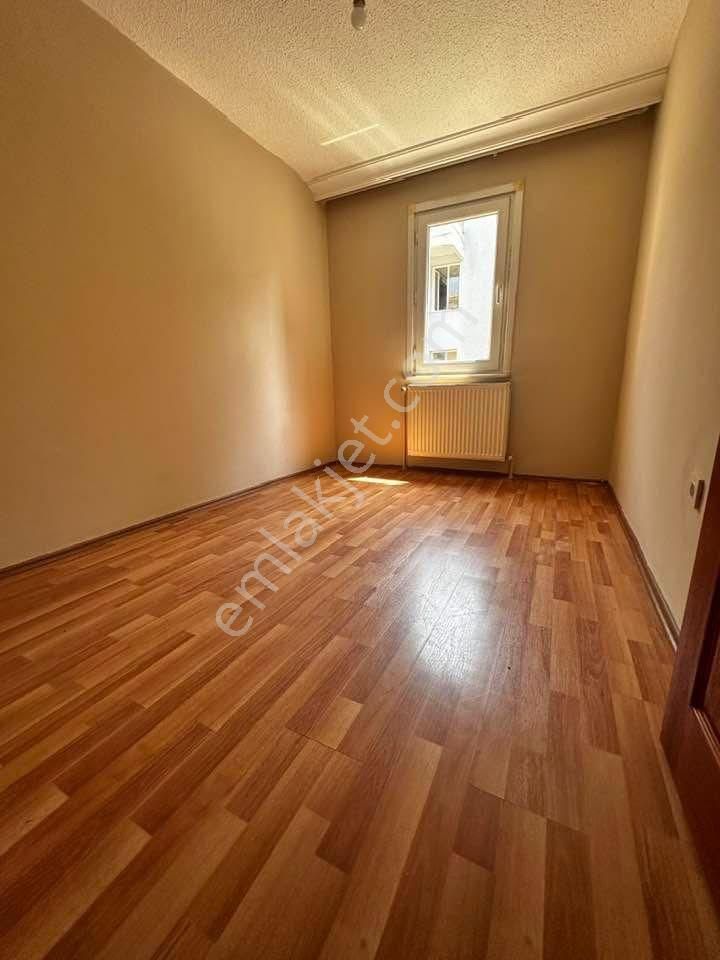 E.n.f Emlaktan Kiralık Daire İçerenköy Adem Sokak 2+1 3.kat - Görsel 7