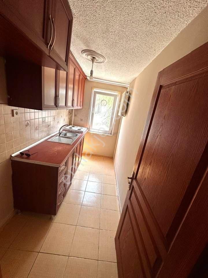 E.n.f Emlaktan Kiralık Daire İçerenköy Adem Sokak 2+1 3.kat - Görsel 3