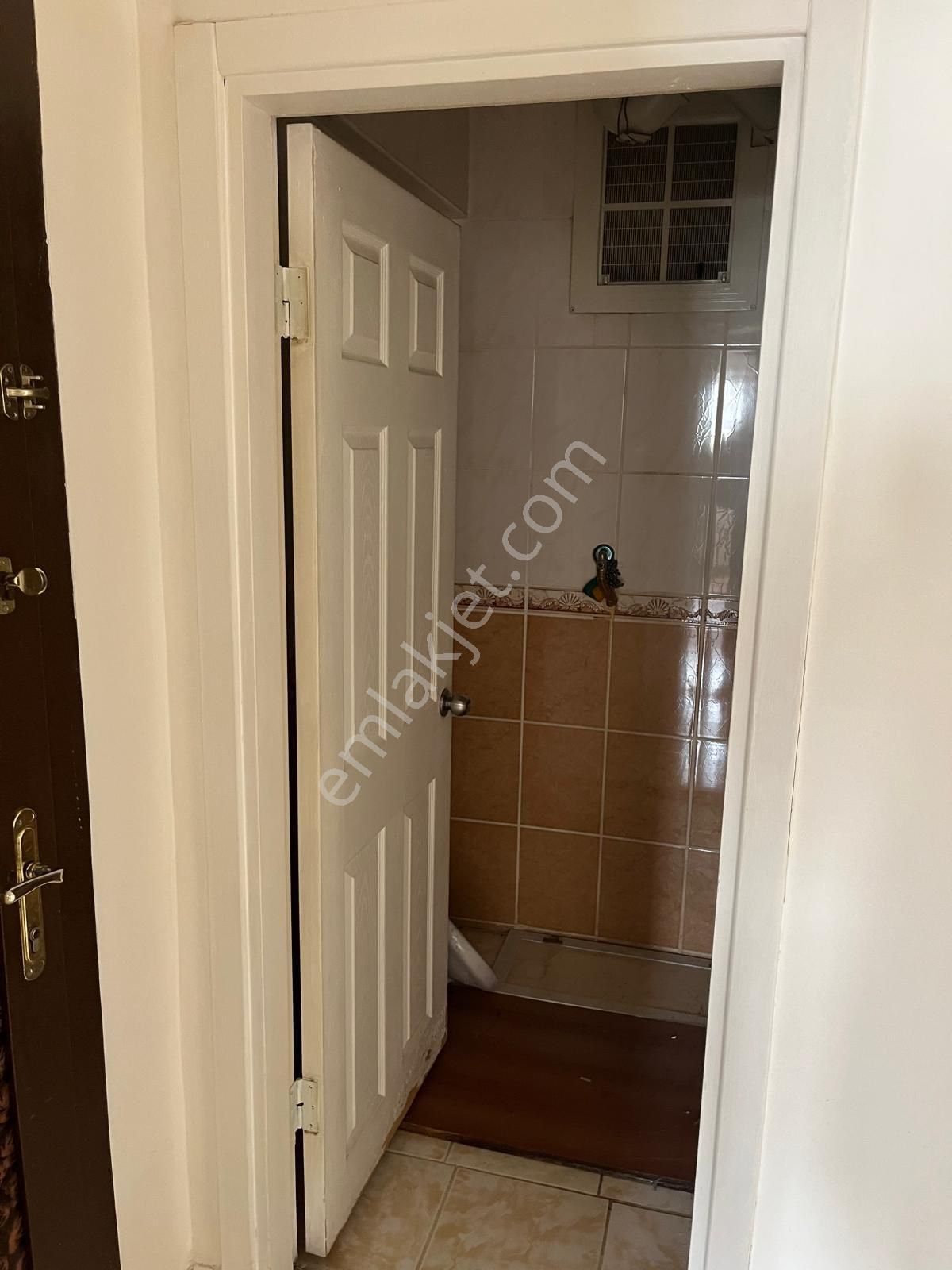 Süvari Mahallsinde Okul Karşısı Kiralık 3+1 Daire - Görsel 6
