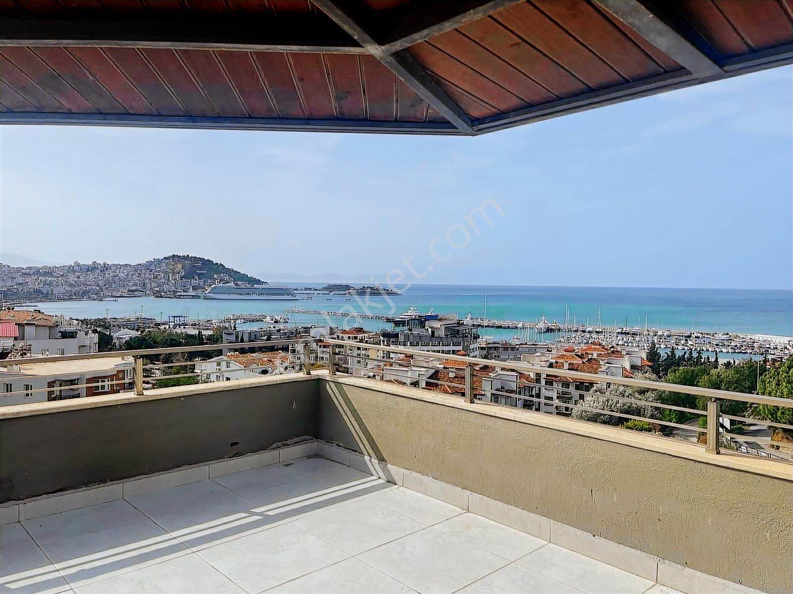 Kuşadası Marinada Full Deniz Manzaralı Kiralık 4+1 Çatı Dubleks! - Görsel 24