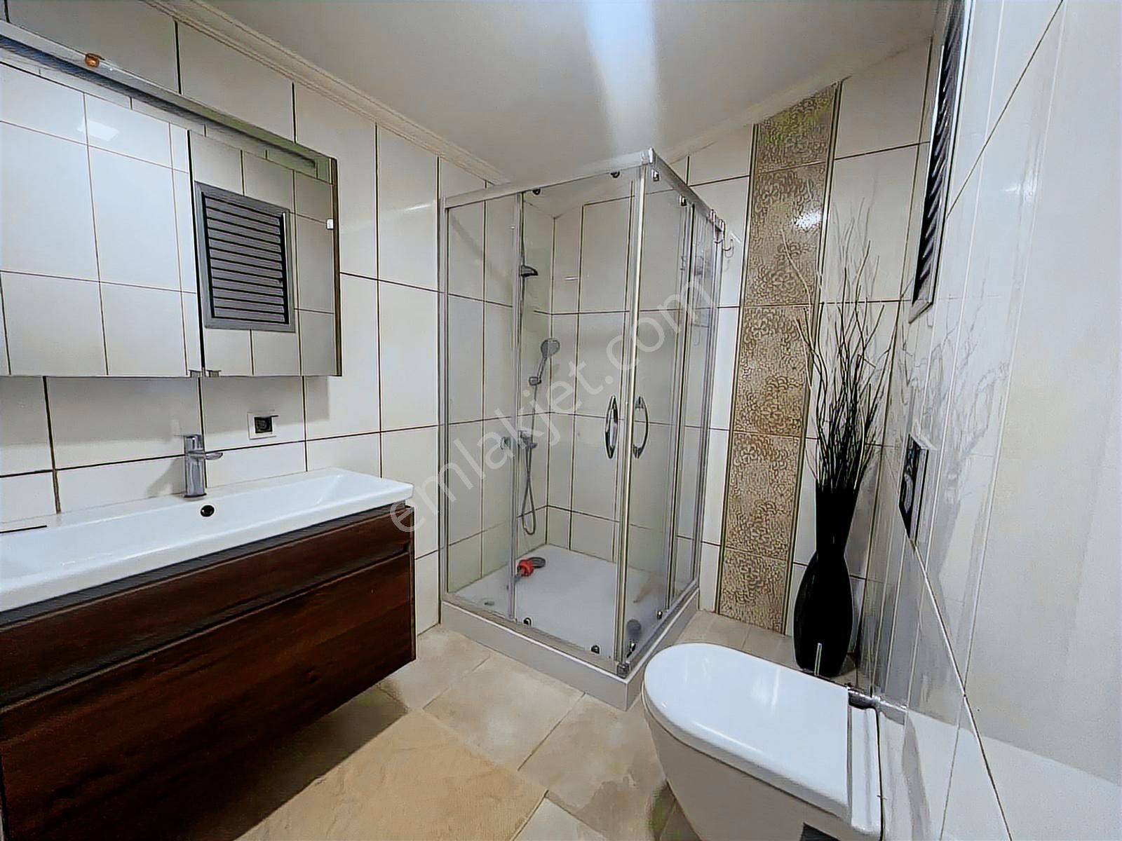 Kuşadası Marinada Full Deniz Manzaralı Kiralık 4+1 Çatı Dubleks! - Görsel 12