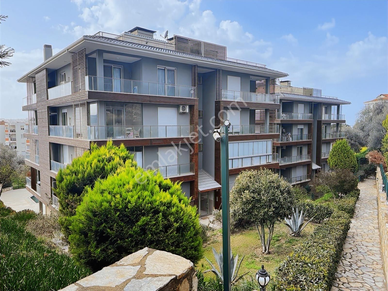 Kuşadası Marinada Full Deniz Manzaralı Kiralık 4+1 Çatı Dubleks! - Görsel 26