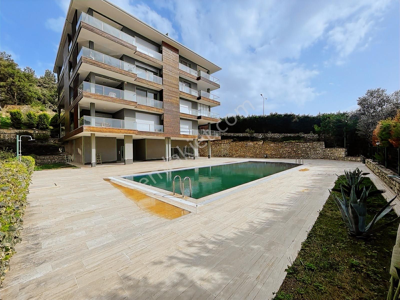 Kuşadası Marinada Full Deniz Manzaralı Kiralık 4+1 Çatı Dubleks! - Görsel 25