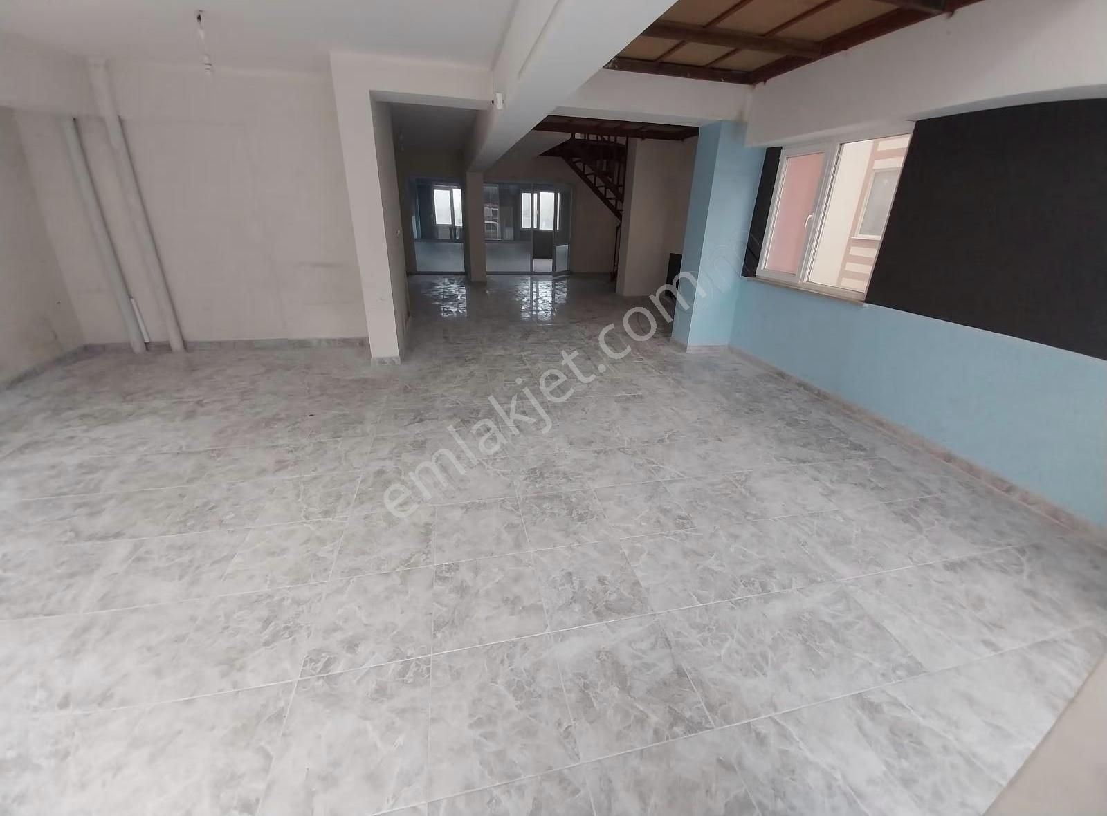 Anayol Üzerinde 2 Katlı 220m² Kiralık Dükkan - Görsel 20