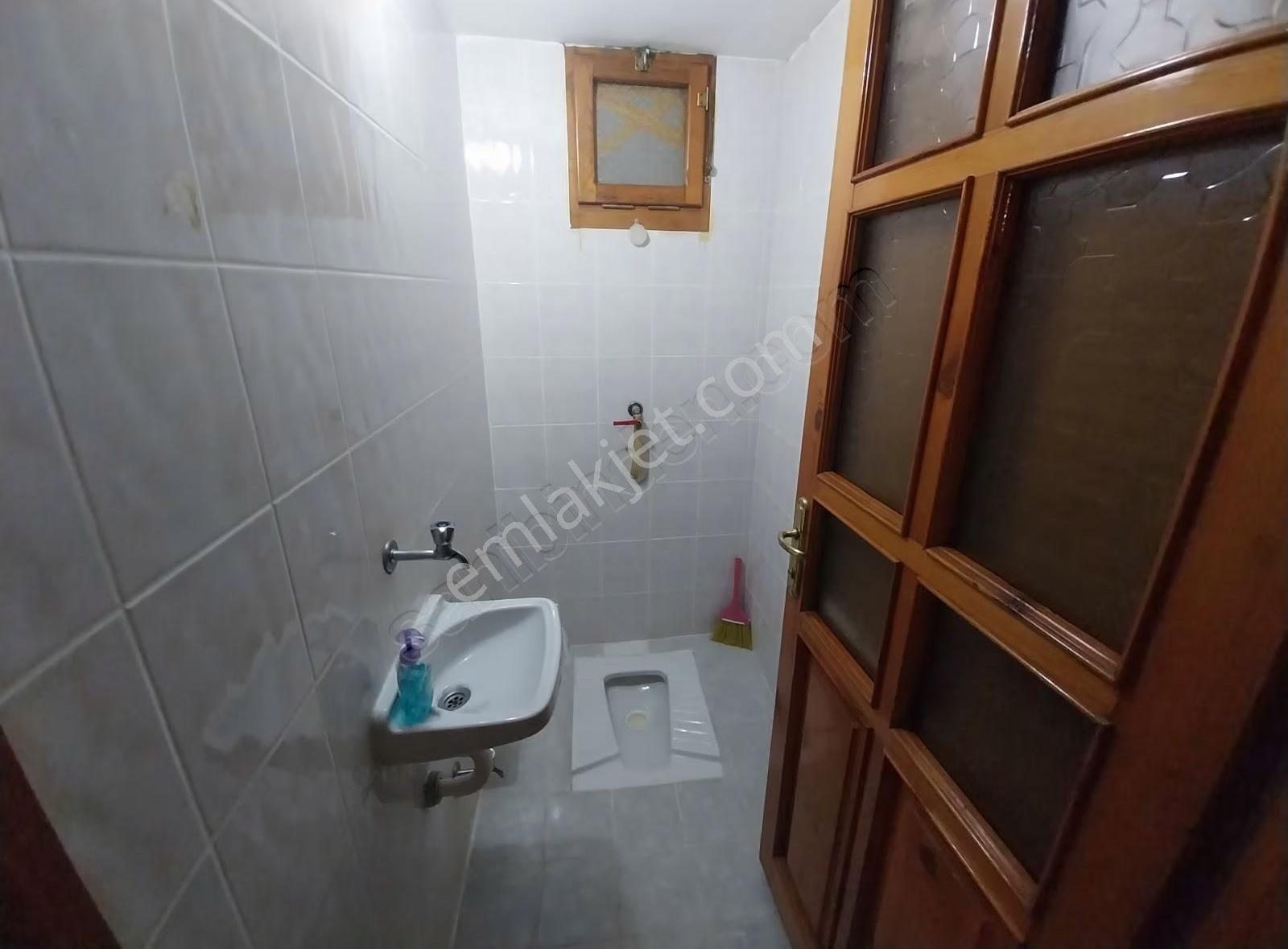 Aydınlıkevler'de Site İçersinde Deniz Manzaralı 3+1 Ferah Daire - Görsel 12