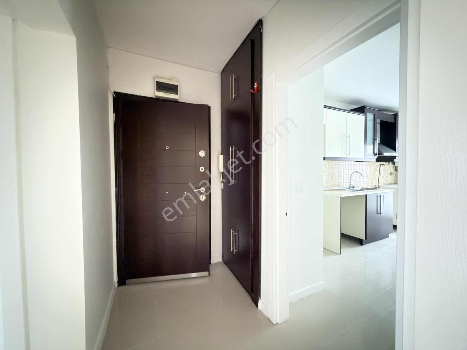 Armina Evleri - 2+1 Kiralık - Ara Kat - Temiz Bakımlı - Görsel 3